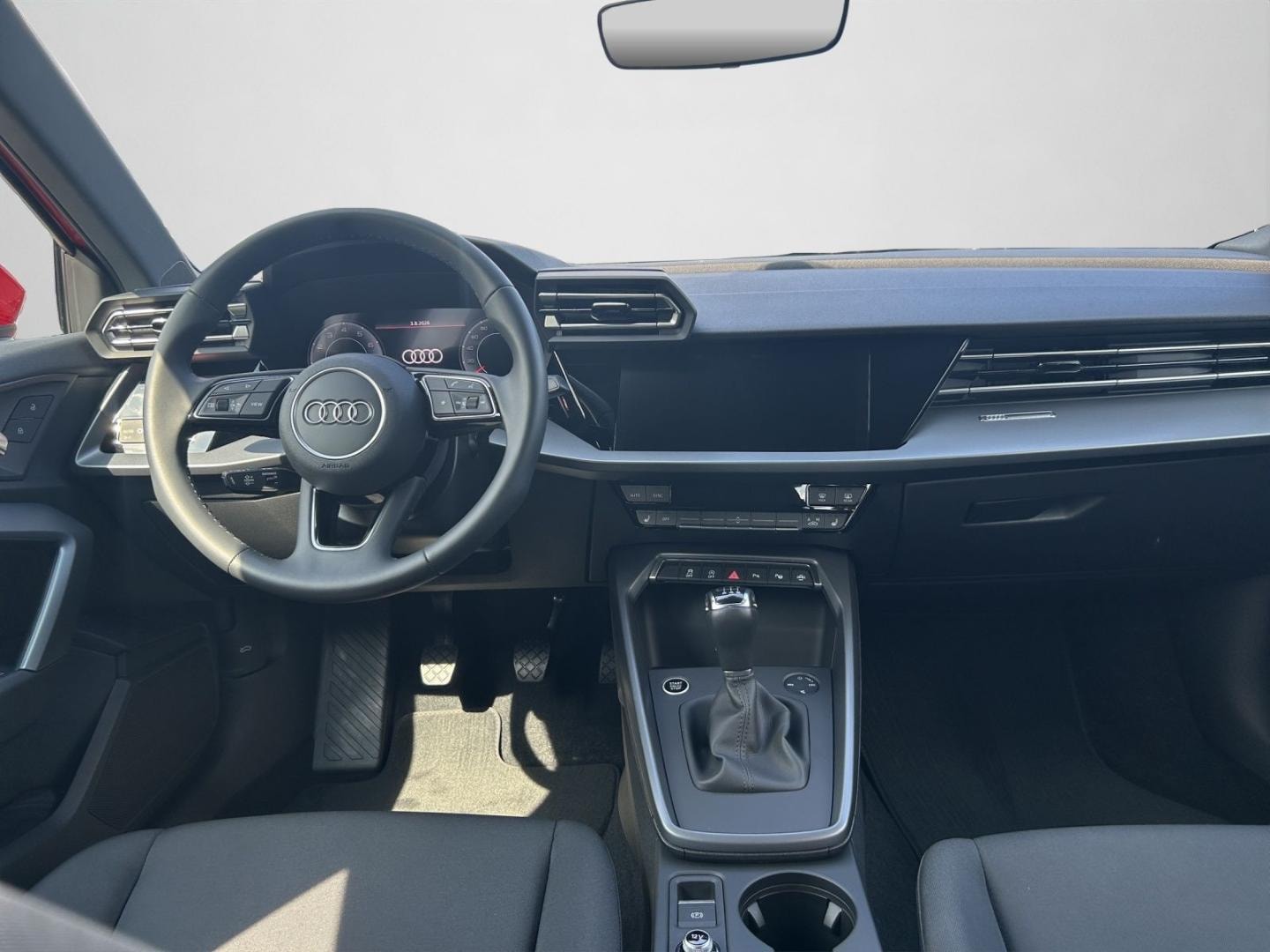 Bild über Audi A3 Sportback 30 TFSI Schaltgetriebe - für weitere Informationen kontaktieren Sie den Audi Partner