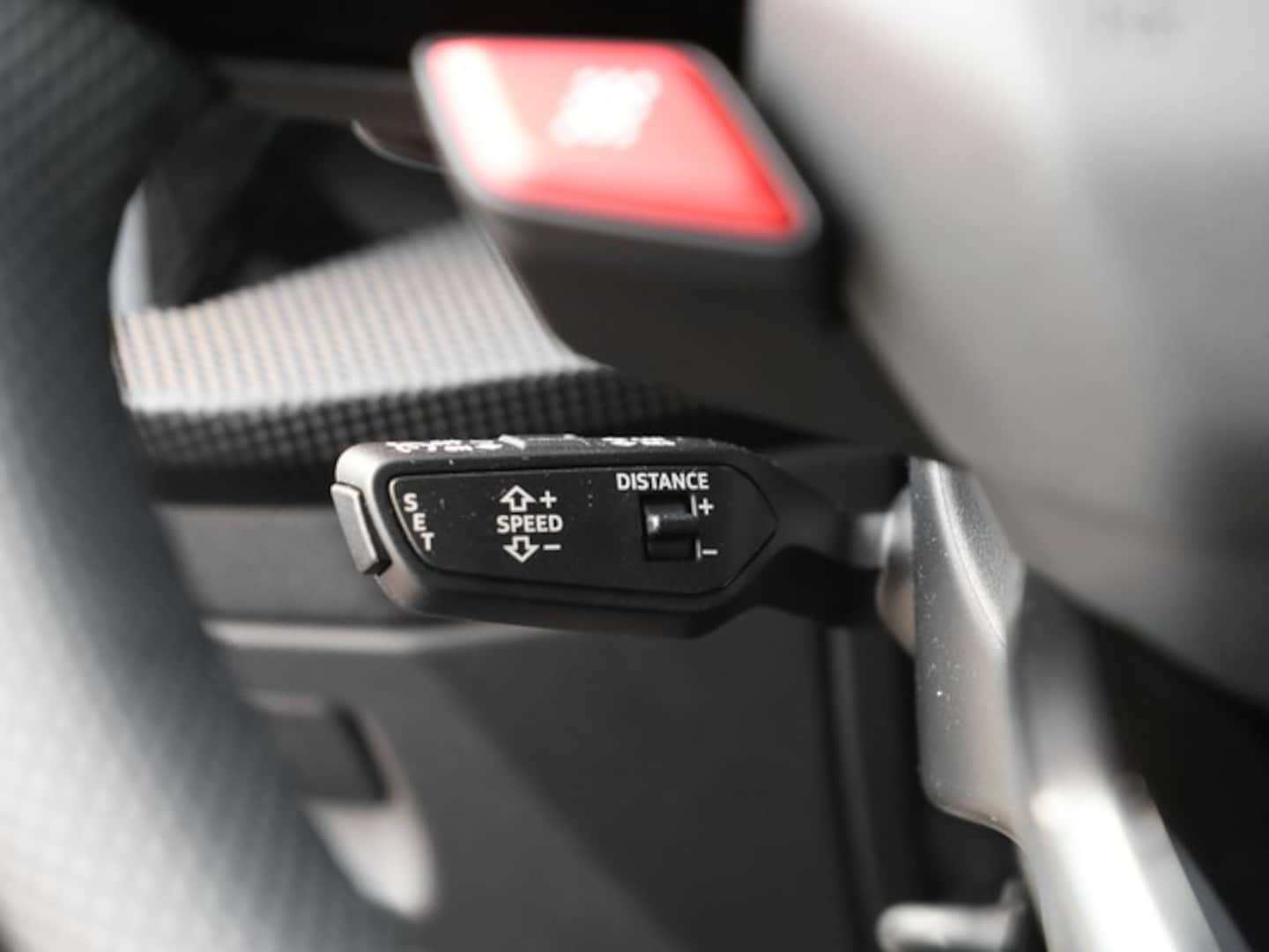 Bild über Audi RS 3 Sportback TFSI quattro 294 kW S tronic - für weitere Informationen kontaktieren Sie den Audi Partner