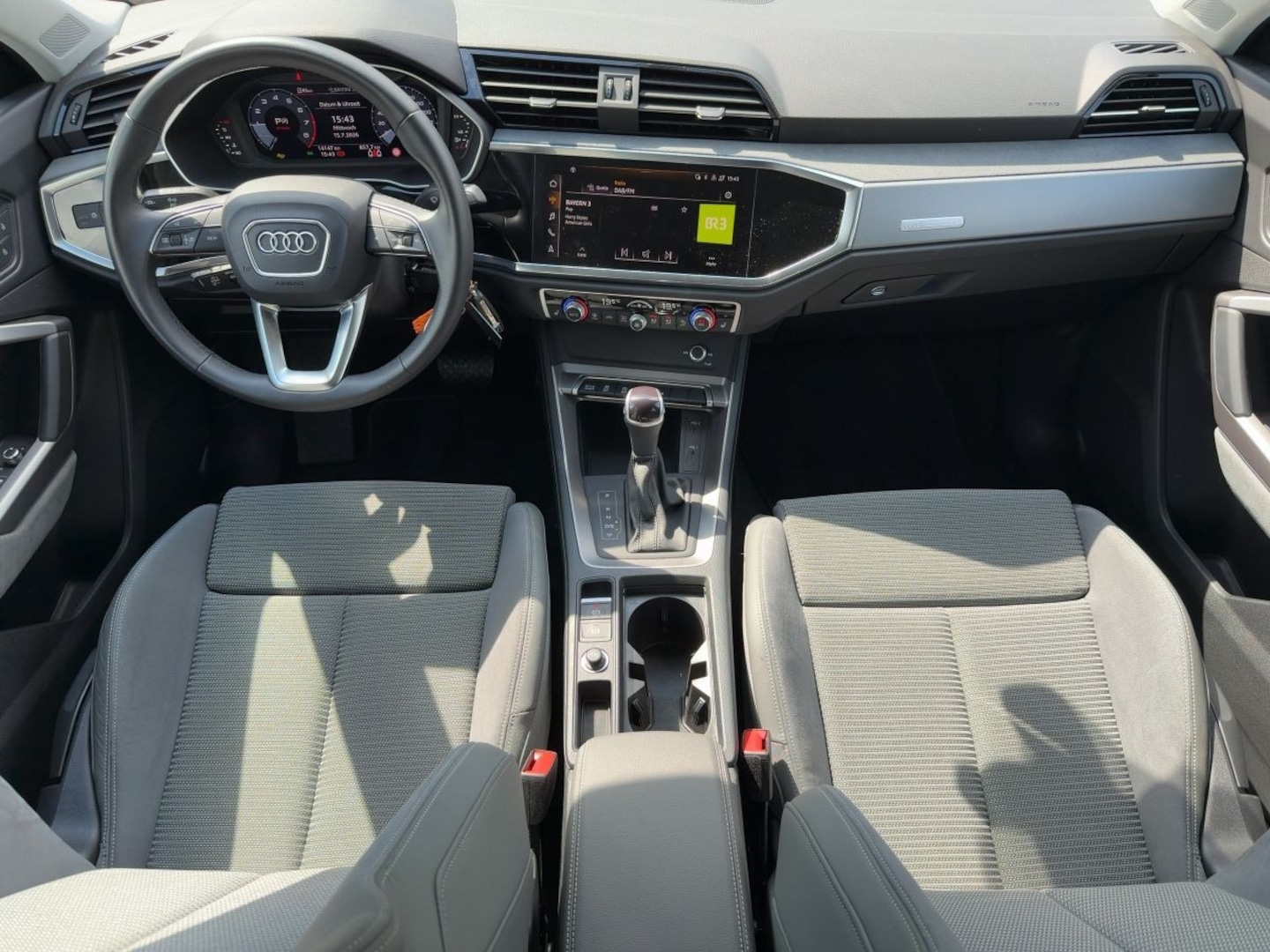 Bild über Audi Q3 Sportback S line 35 TFSI S tronic - für weitere Informationen kontaktieren Sie den Audi Partner