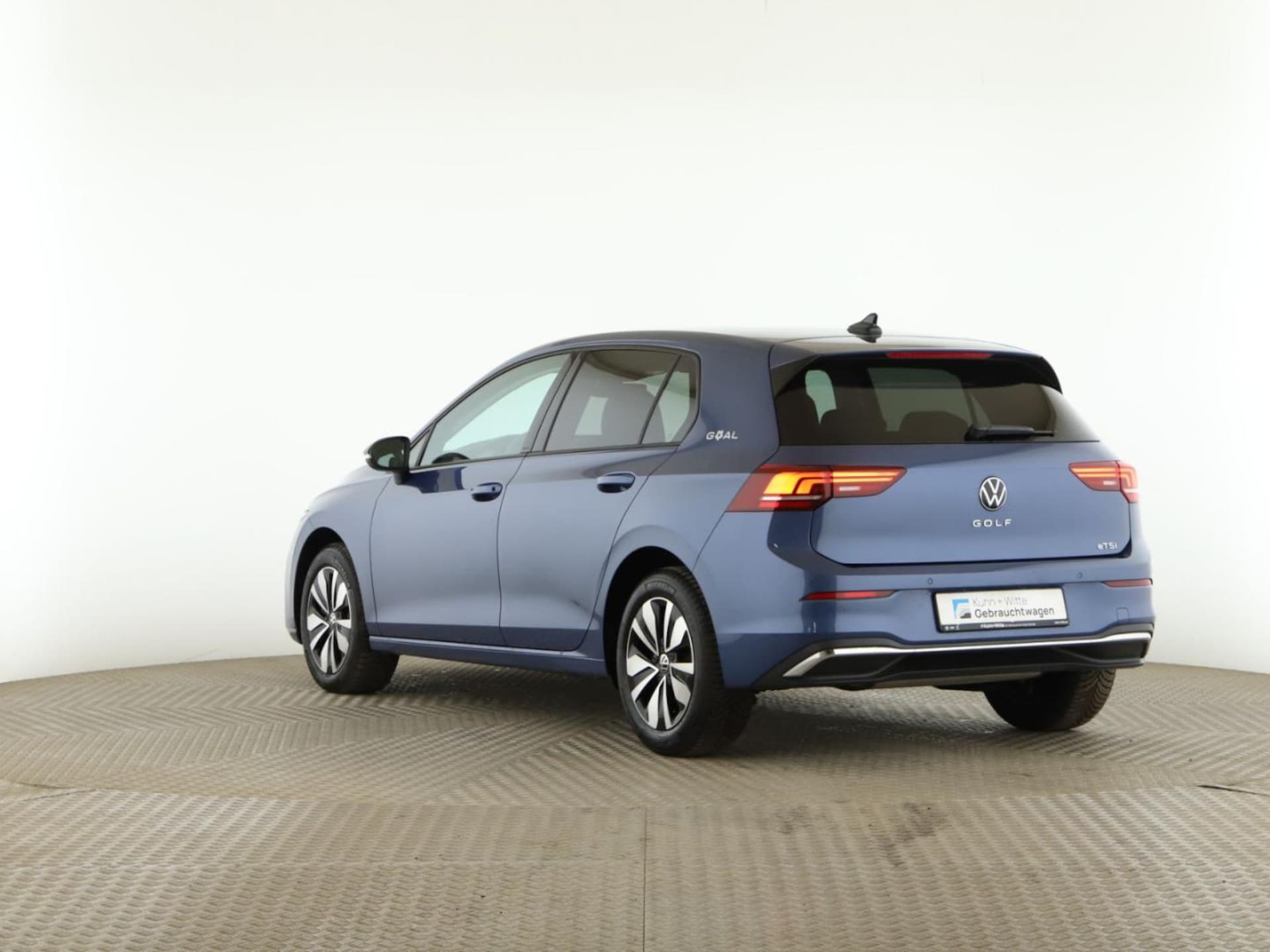 Volkswagen Golf Life