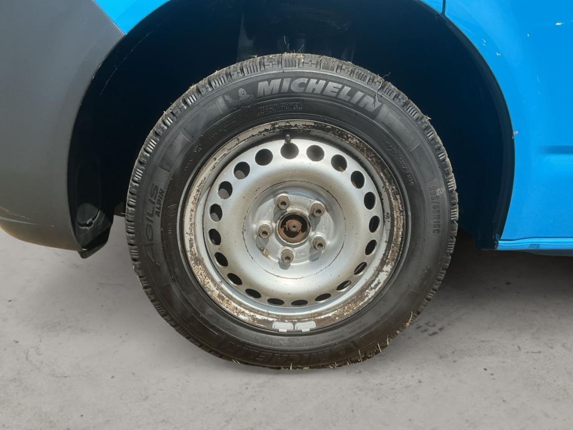 Volkswagen T6.1 Transporter Kombi langer Radstand