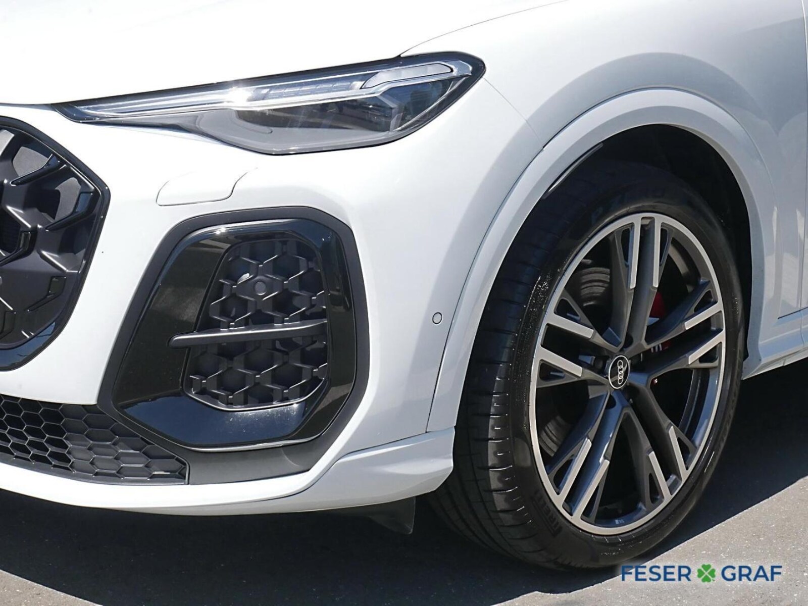 Audi SQ5 – Bild 12