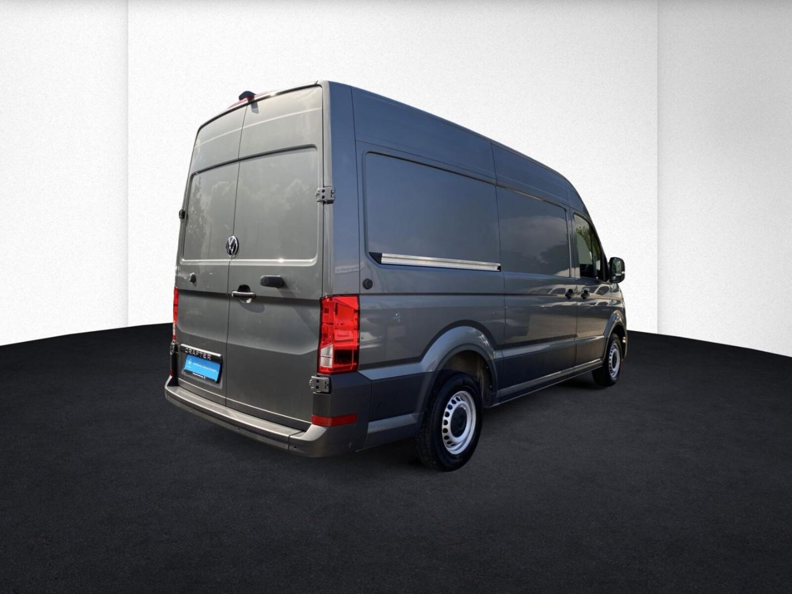 Volkswagen Crafter Kasten mittlerer Radstand – Bild 2