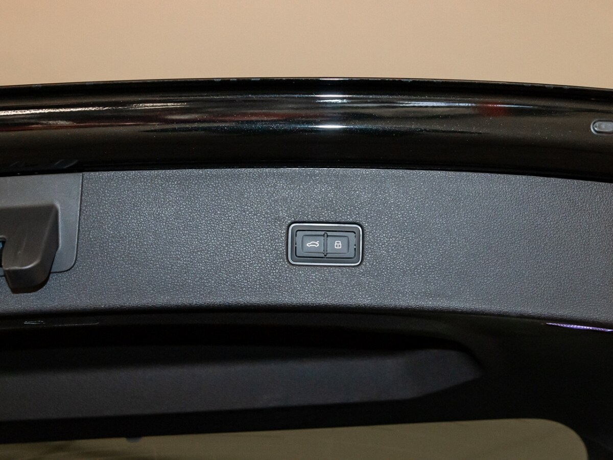 Image about Audi Q8 SUV 50 TDI quattro tiptronic