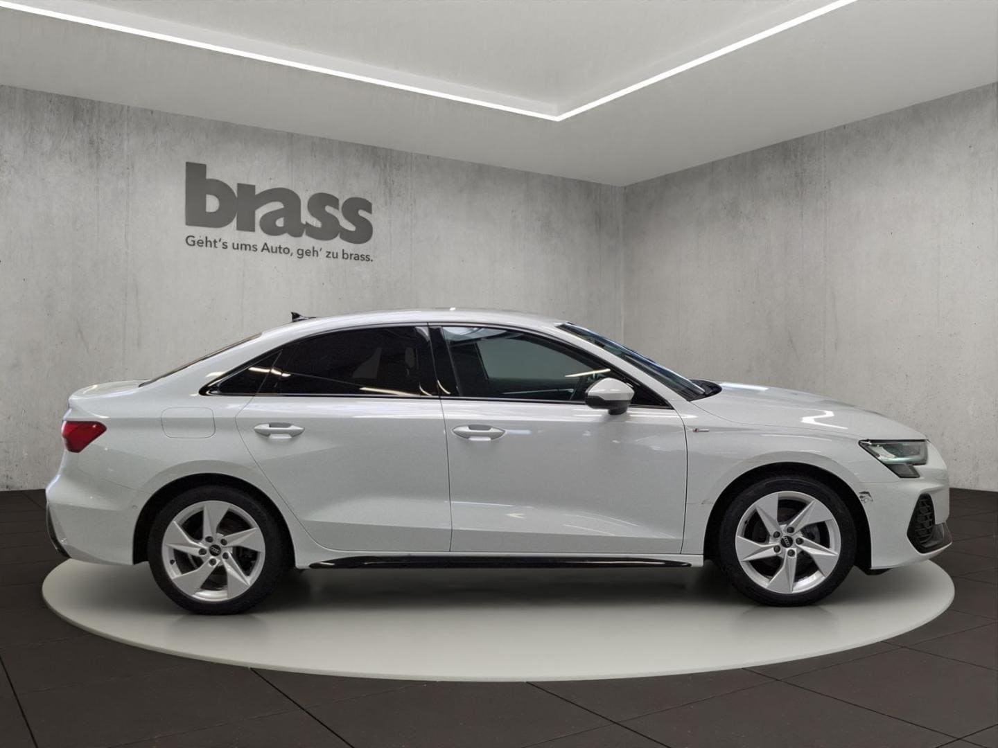 Bild über Audi A3 Limousine S line TFSI S tronic - für weitere Informationen kontaktieren Sie den Audi Partner