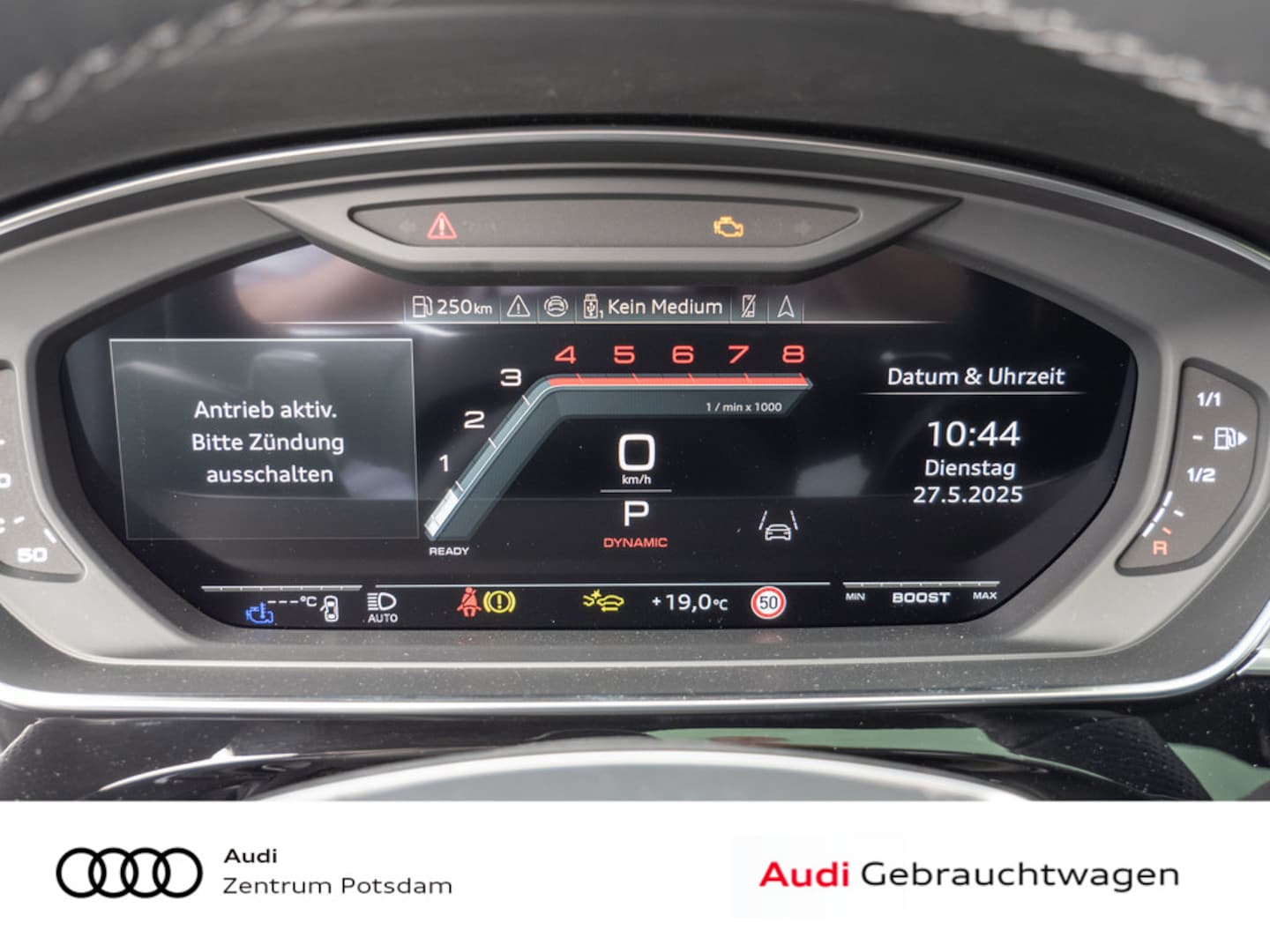 Bild über Audi S8 TFSI quattro tiptronic - für weitere Informationen kontaktieren Sie den Audi Partner