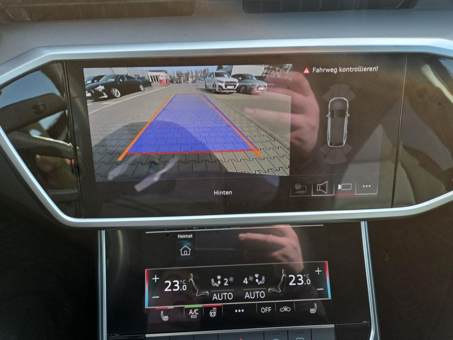Bild über Audi S6 Avant TDI quattro tiptronic - für weitere Informationen kontaktieren Sie den Audi Partner