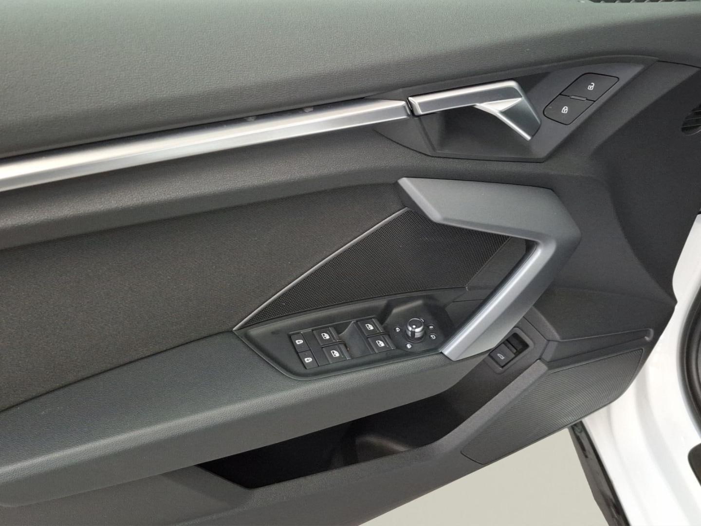 Bild über Audi A3 Limousine S line TFSI S tronic - für weitere Informationen kontaktieren Sie den Audi Partner