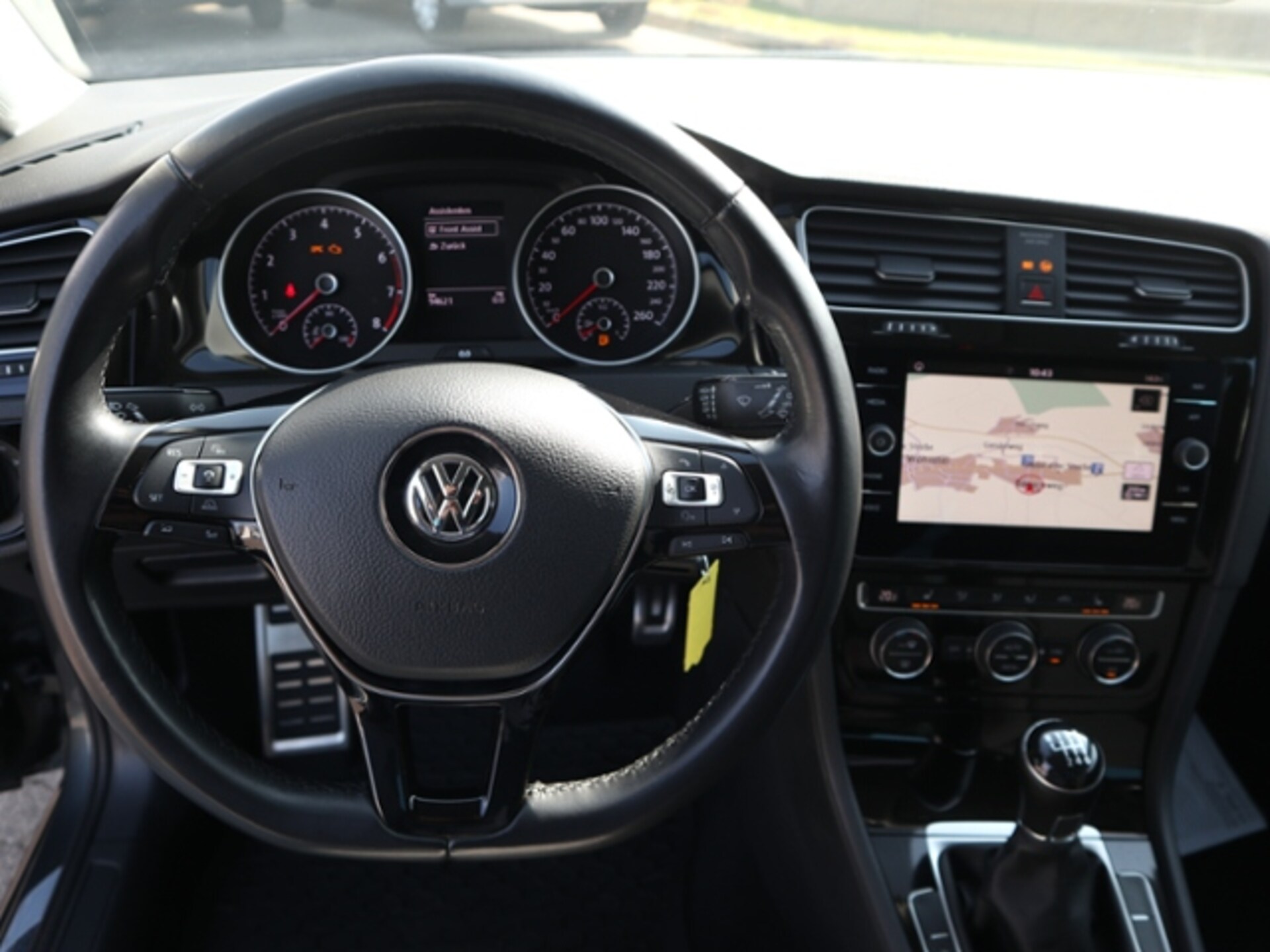 Volkswagen Golf SOUND