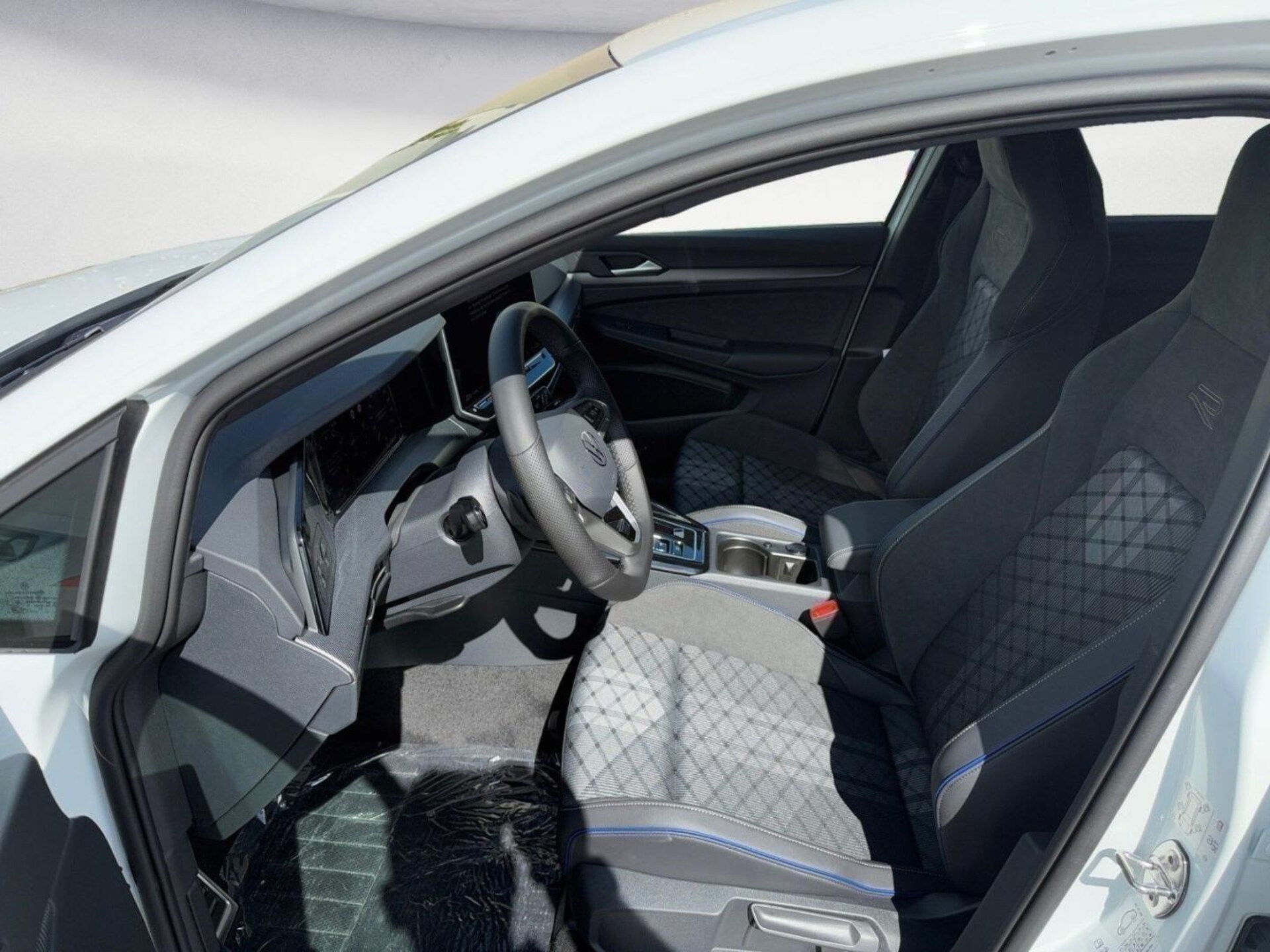 Volkswagen Golf R-Line