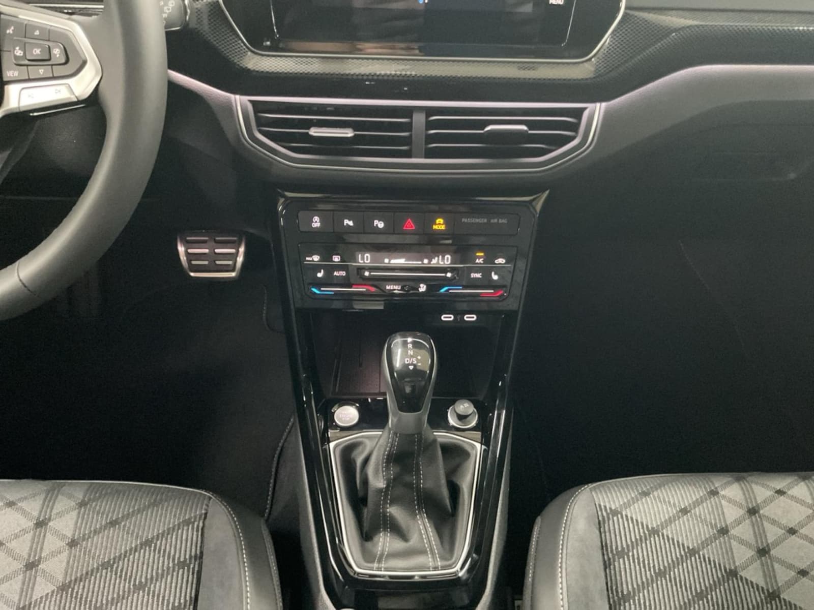 Volkswagen T-Cross – Bild 11
