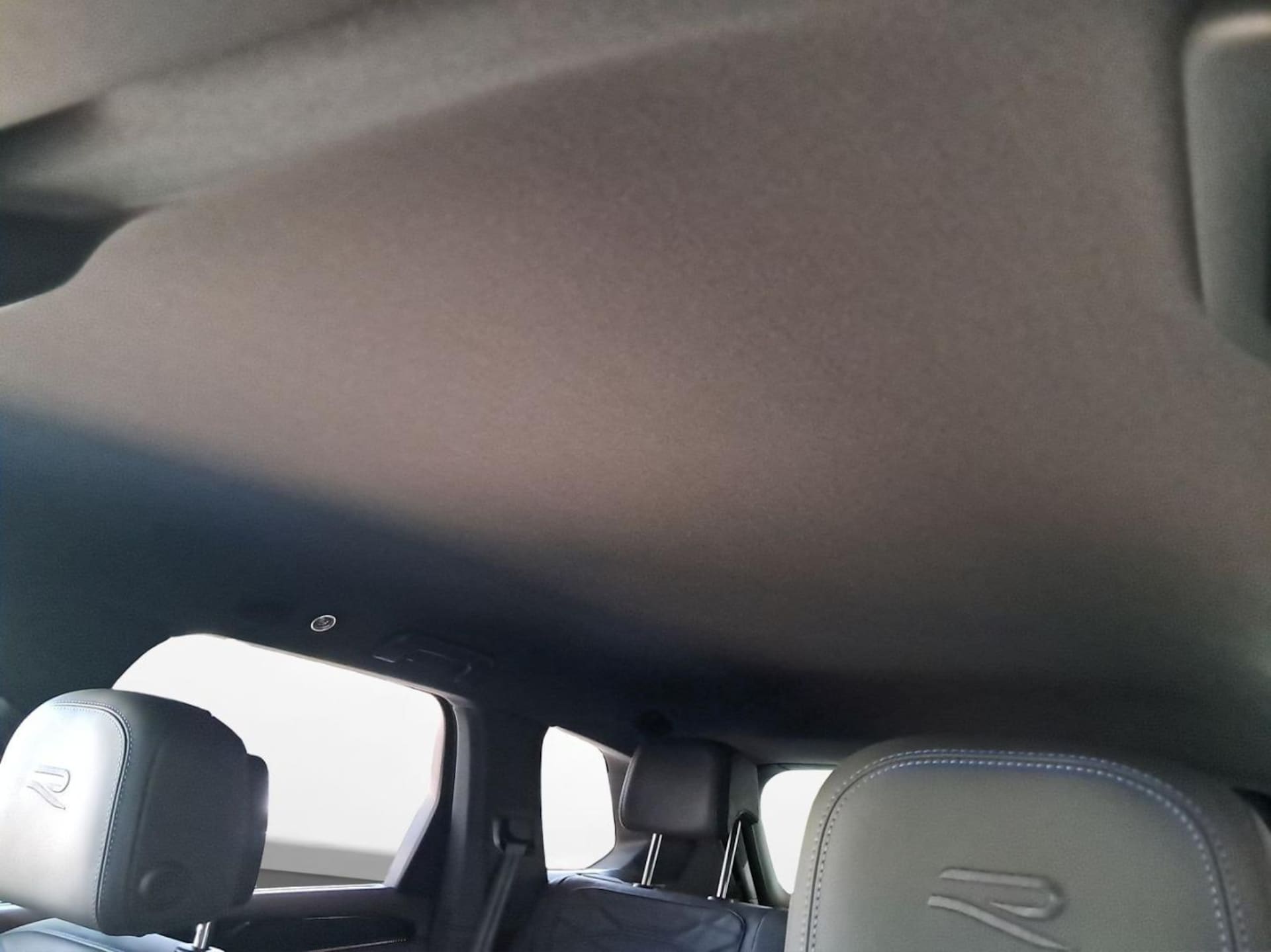 Volkswagen Touareg R