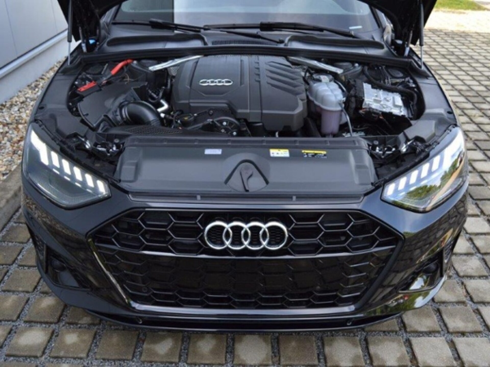 Audi A4 Avant S line