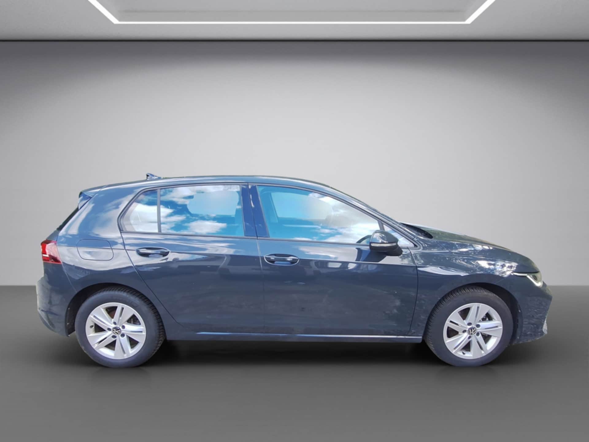 Volkswagen Golf Life