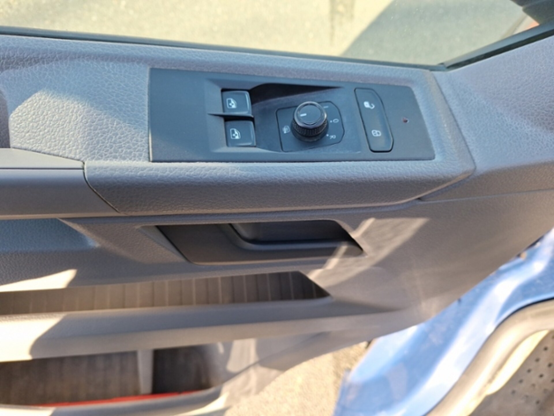 Volkswagen T6.1 Transporter Pritschenwagen Doppelkabine