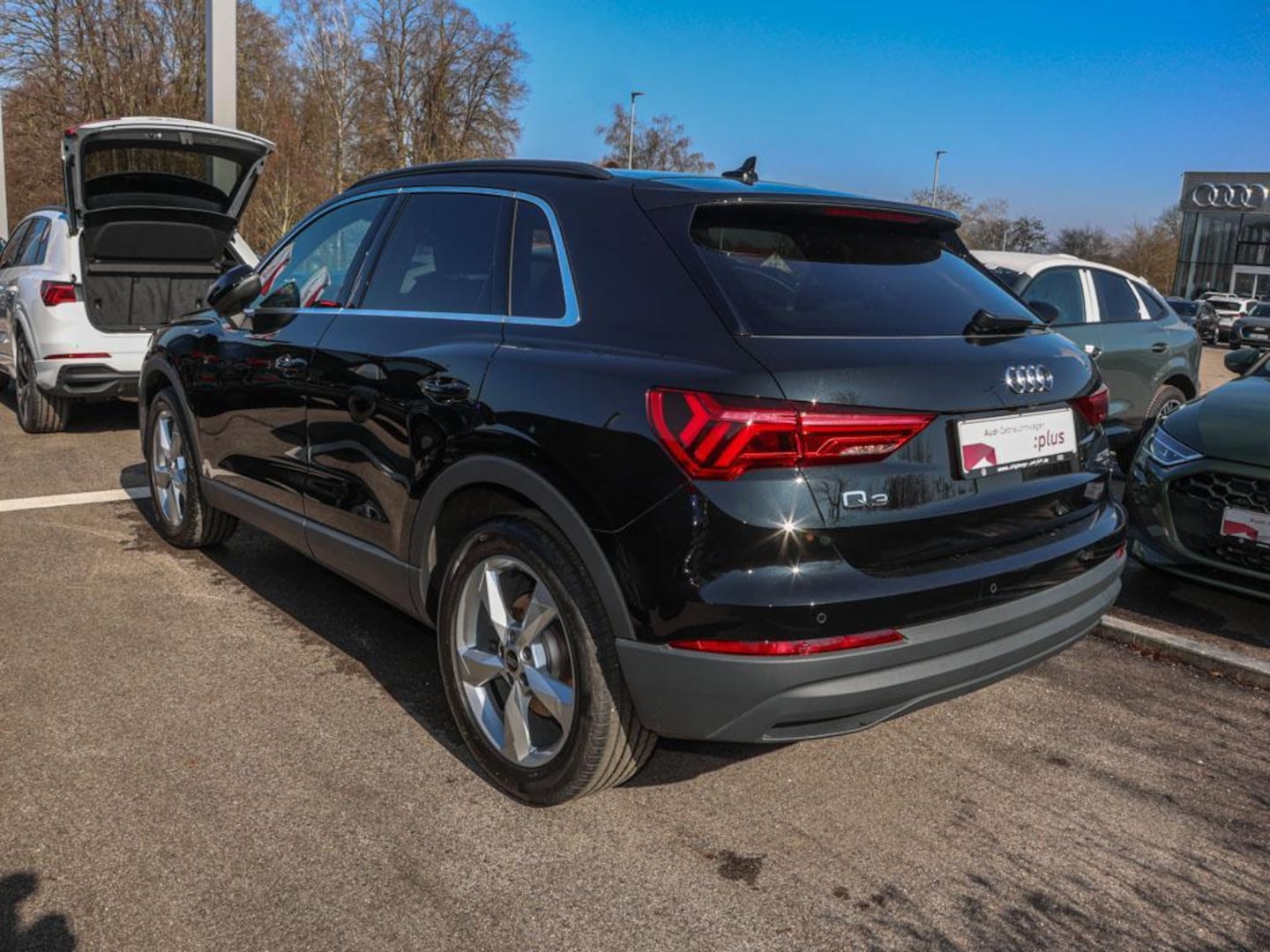 Bild über Audi Q3 45 TFSI quattro S tronic - für weitere Informationen kontaktieren Sie den Audi Partner