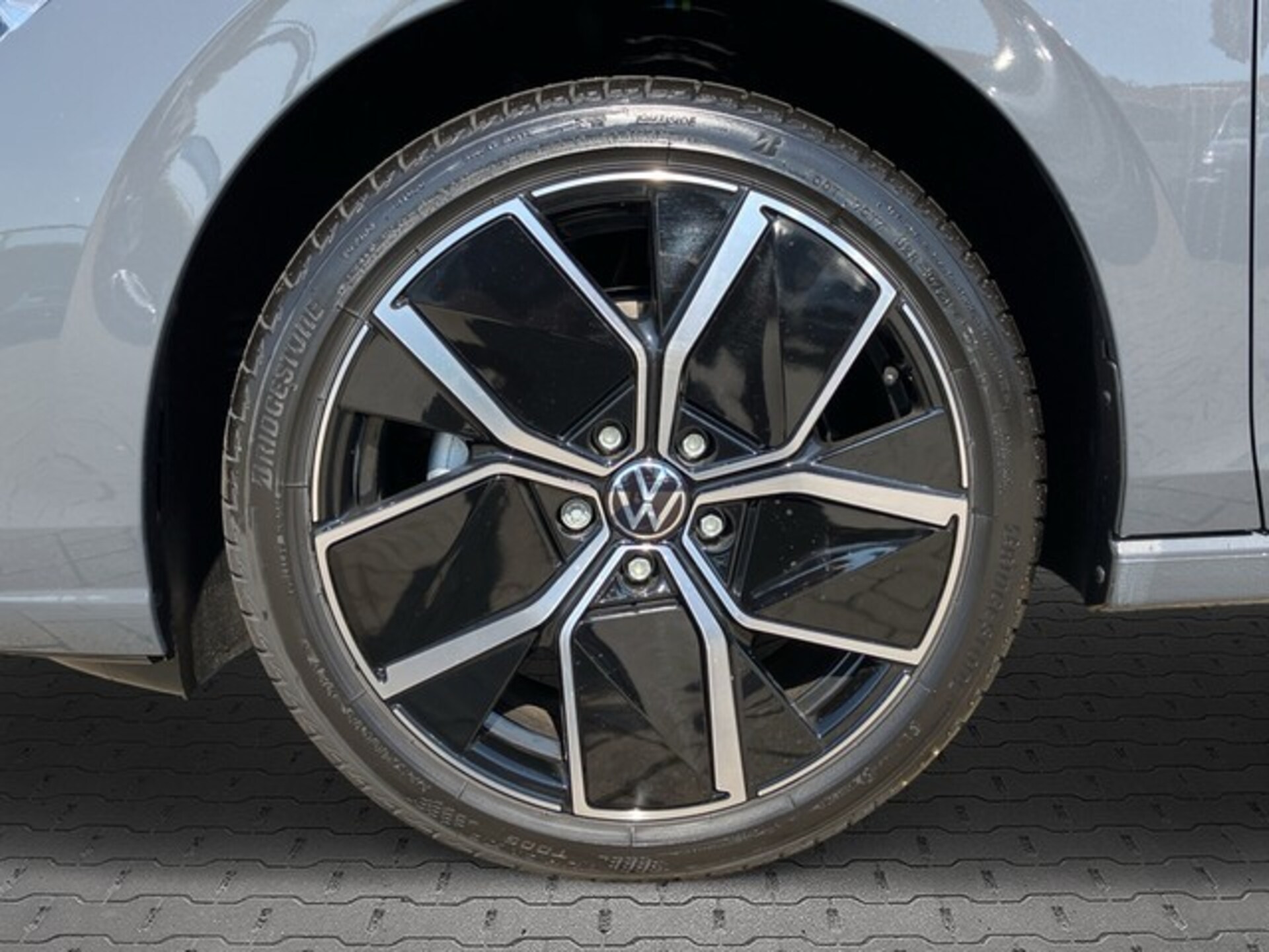 Volkswagen Golf Style