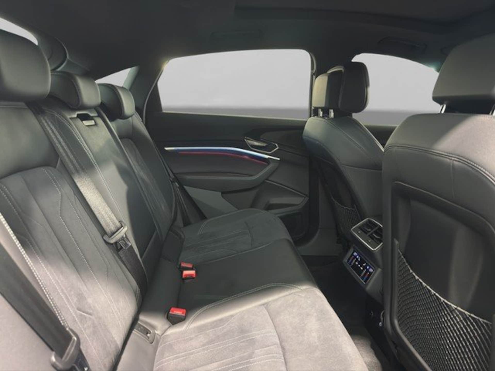 Audi Q8 Sportback e-tron Advanced