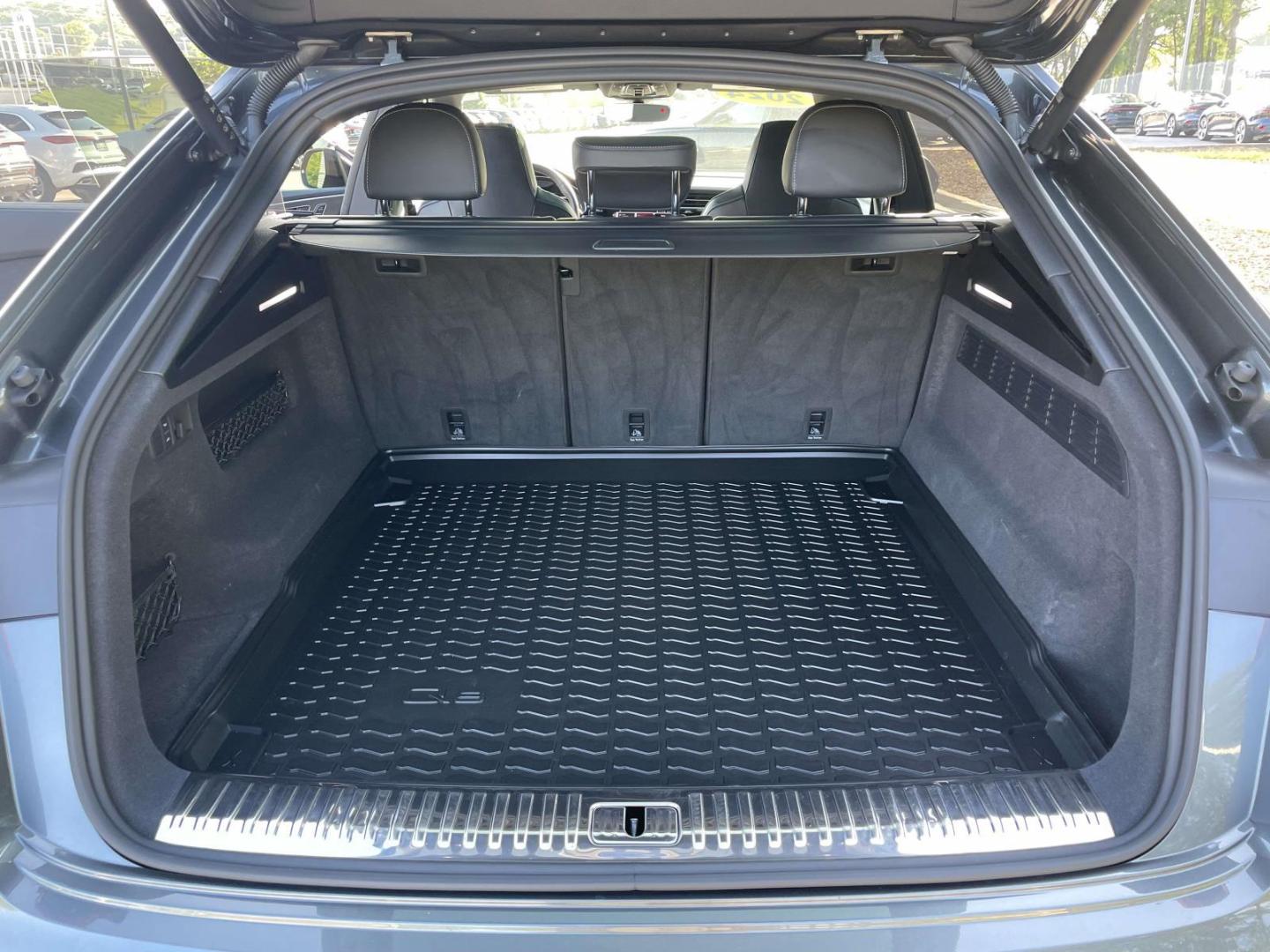 2024 Audi SQ8 Premium Plus - Photo 10