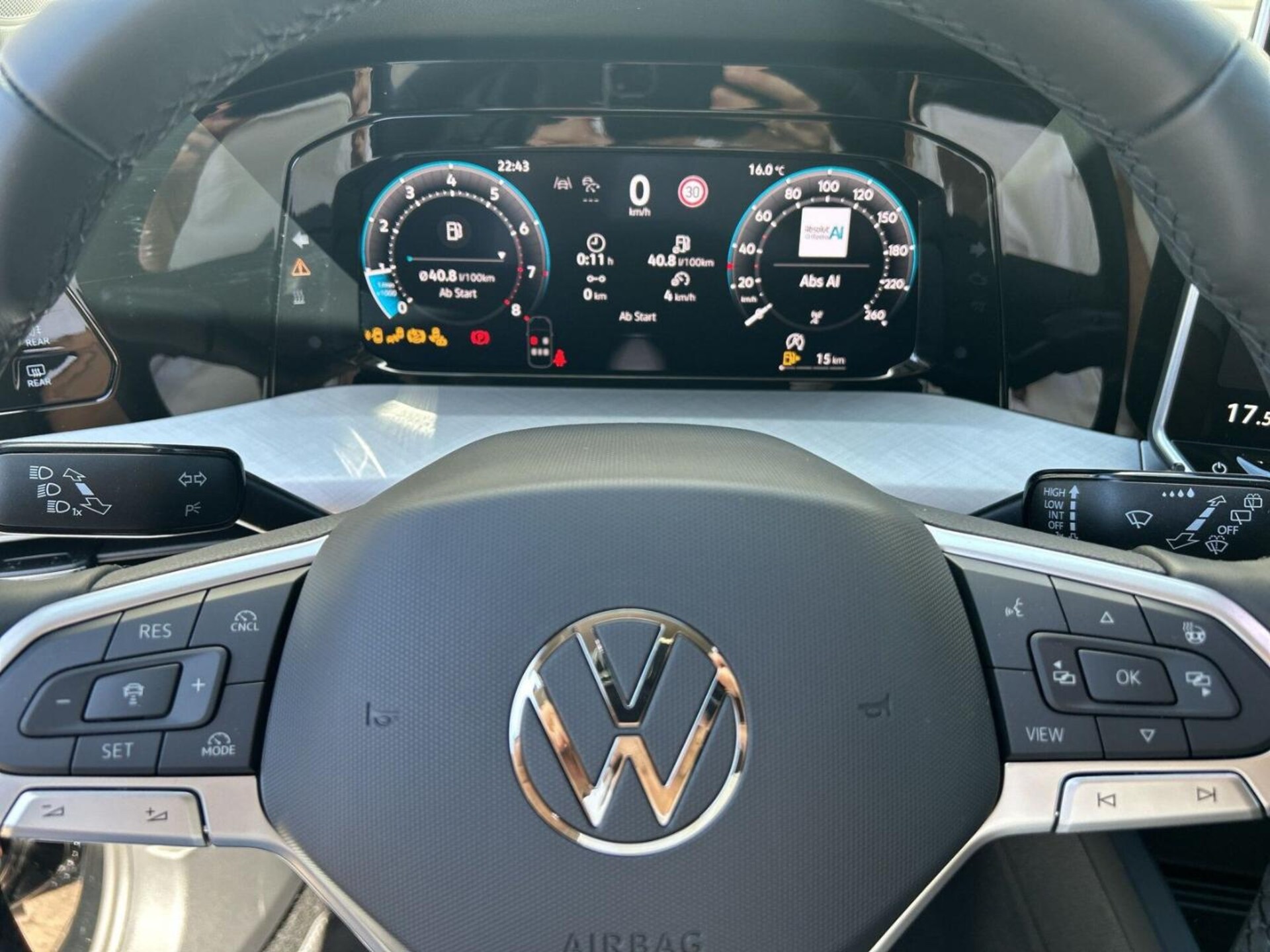 Volkswagen Golf Life