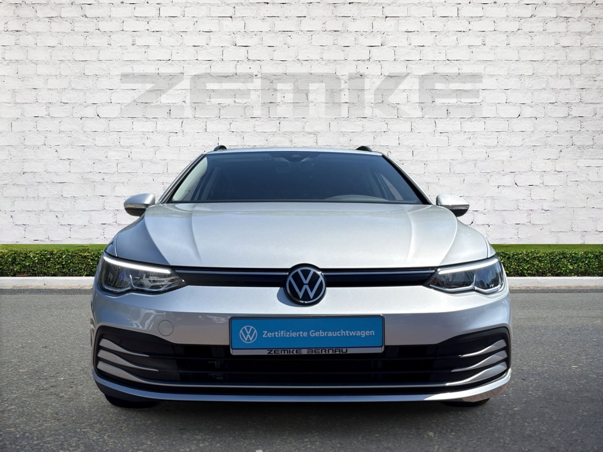 Volkswagen Golf Variant Life