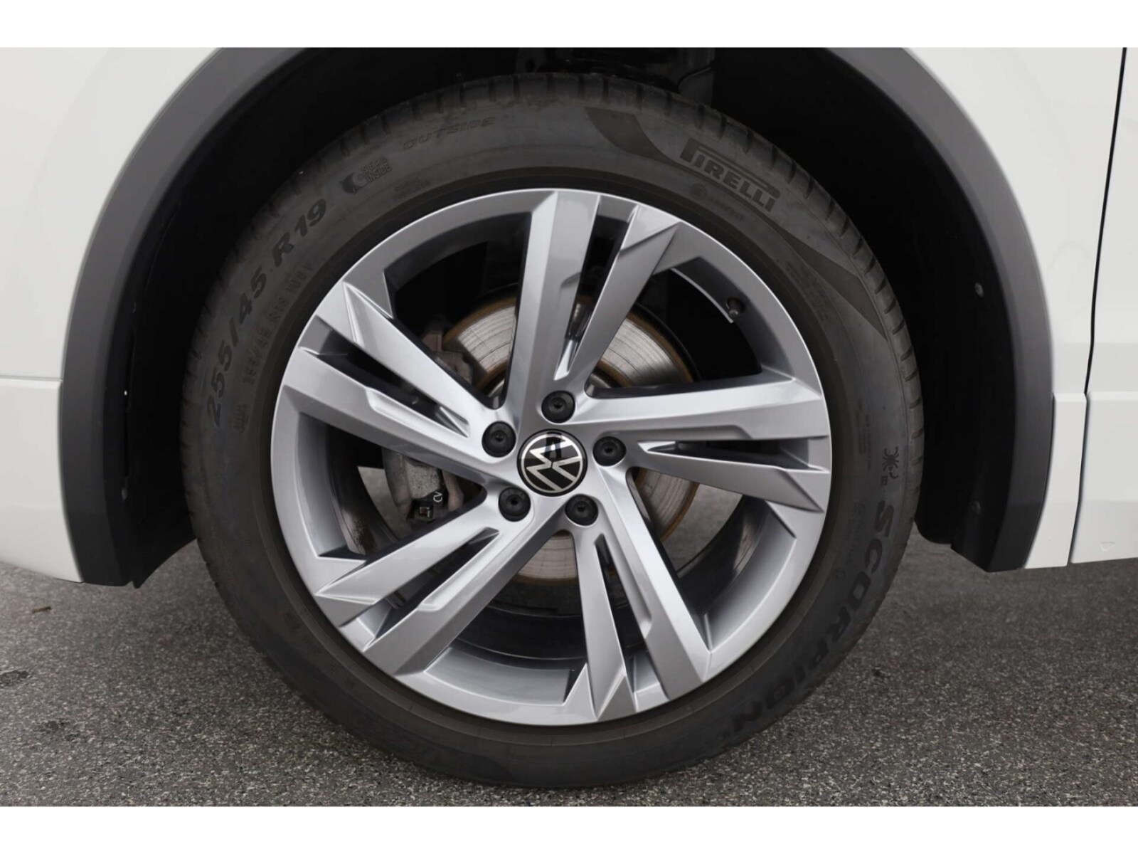 Volkswagen Tiguan – Bild 7