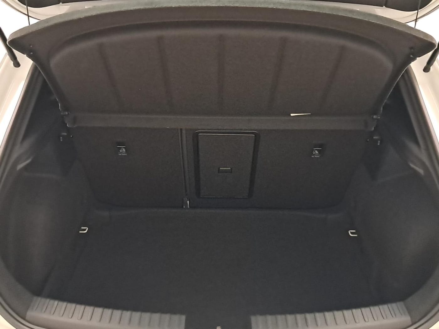 CUPRA Leon León 1.5 eTSI DSG 110 kW (150 CV) — photo 7