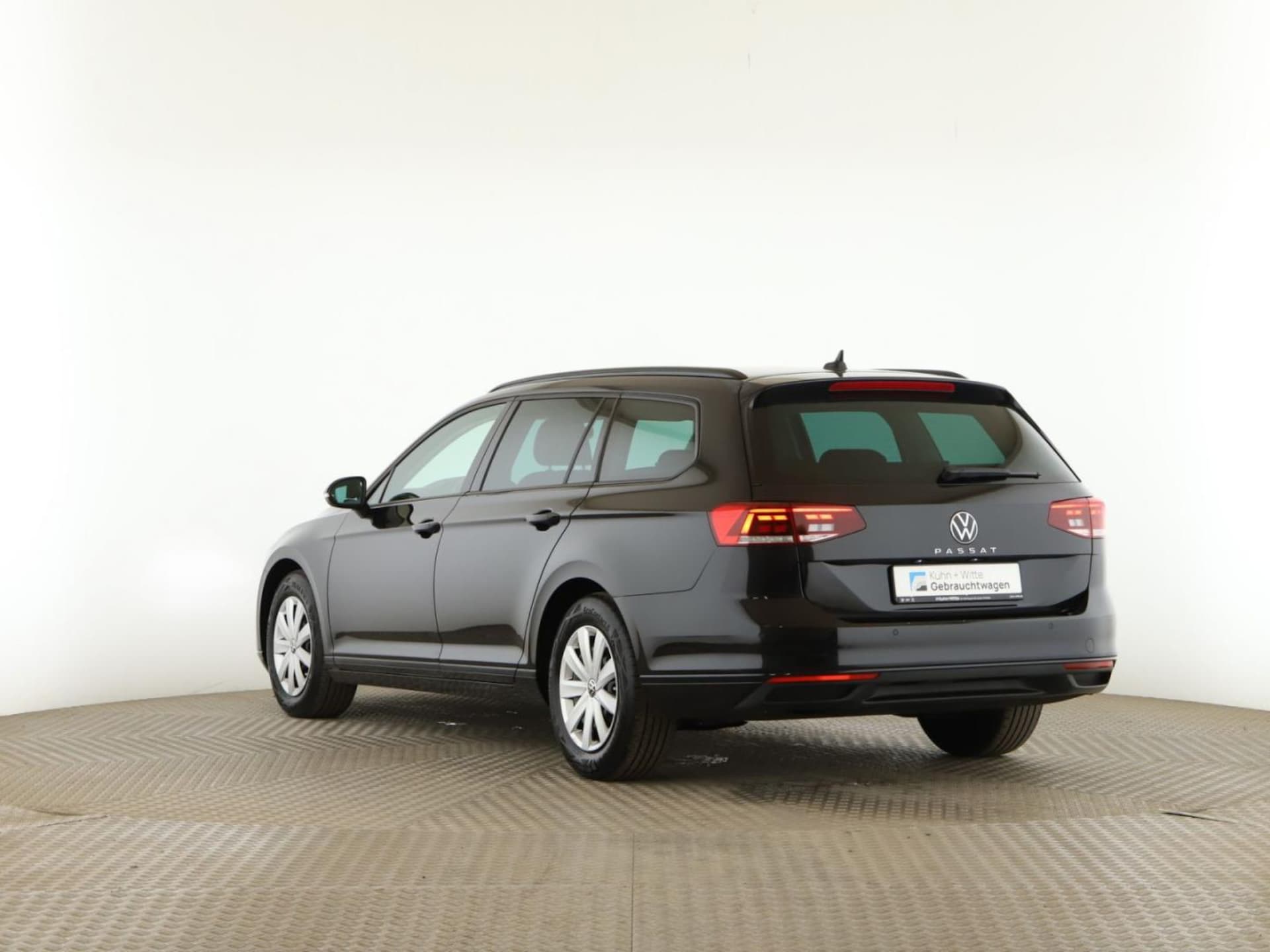 Volkswagen Passat Variant Basis-Modell