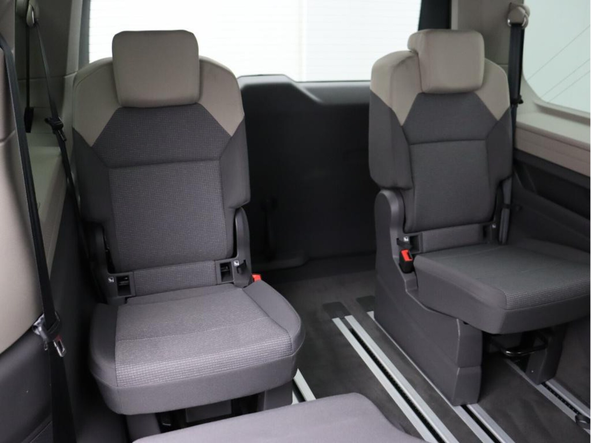 Volkswagen Multivan Basis-Modell