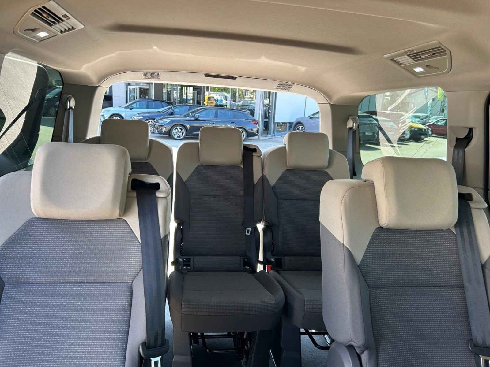Volkswagen Multivan Langversion – Bild 19