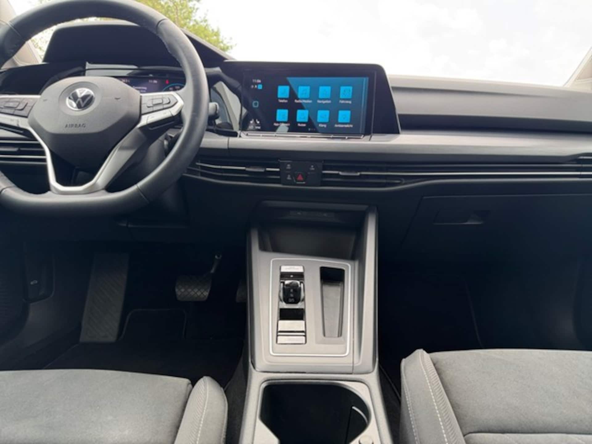 Volkswagen Golf Style