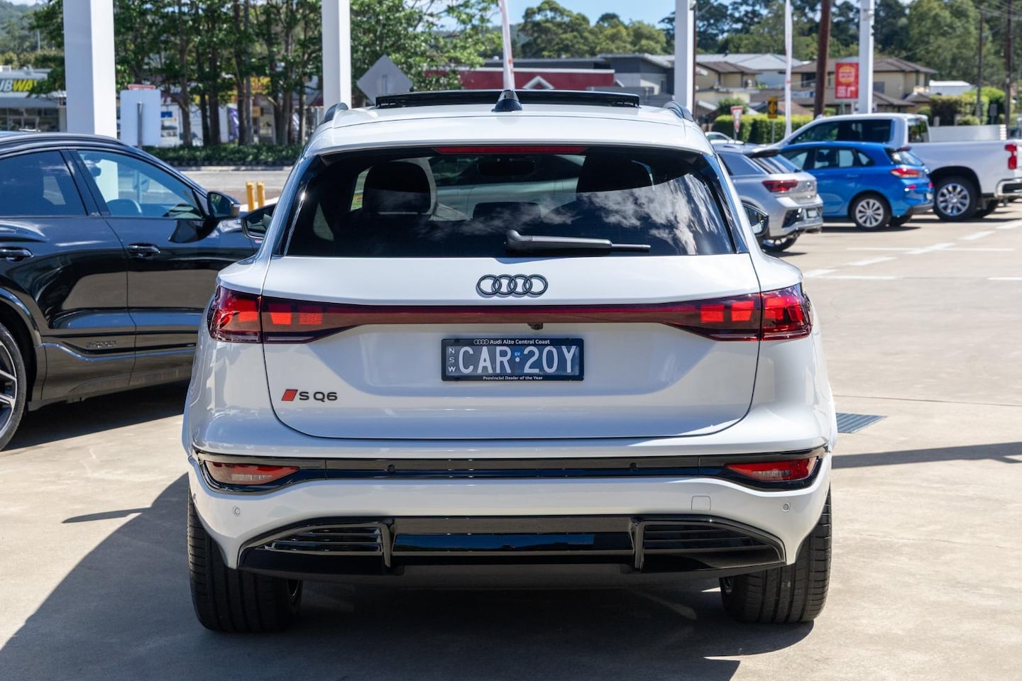 Image about Audi SQ6 SUV e-tron e-tron quattro