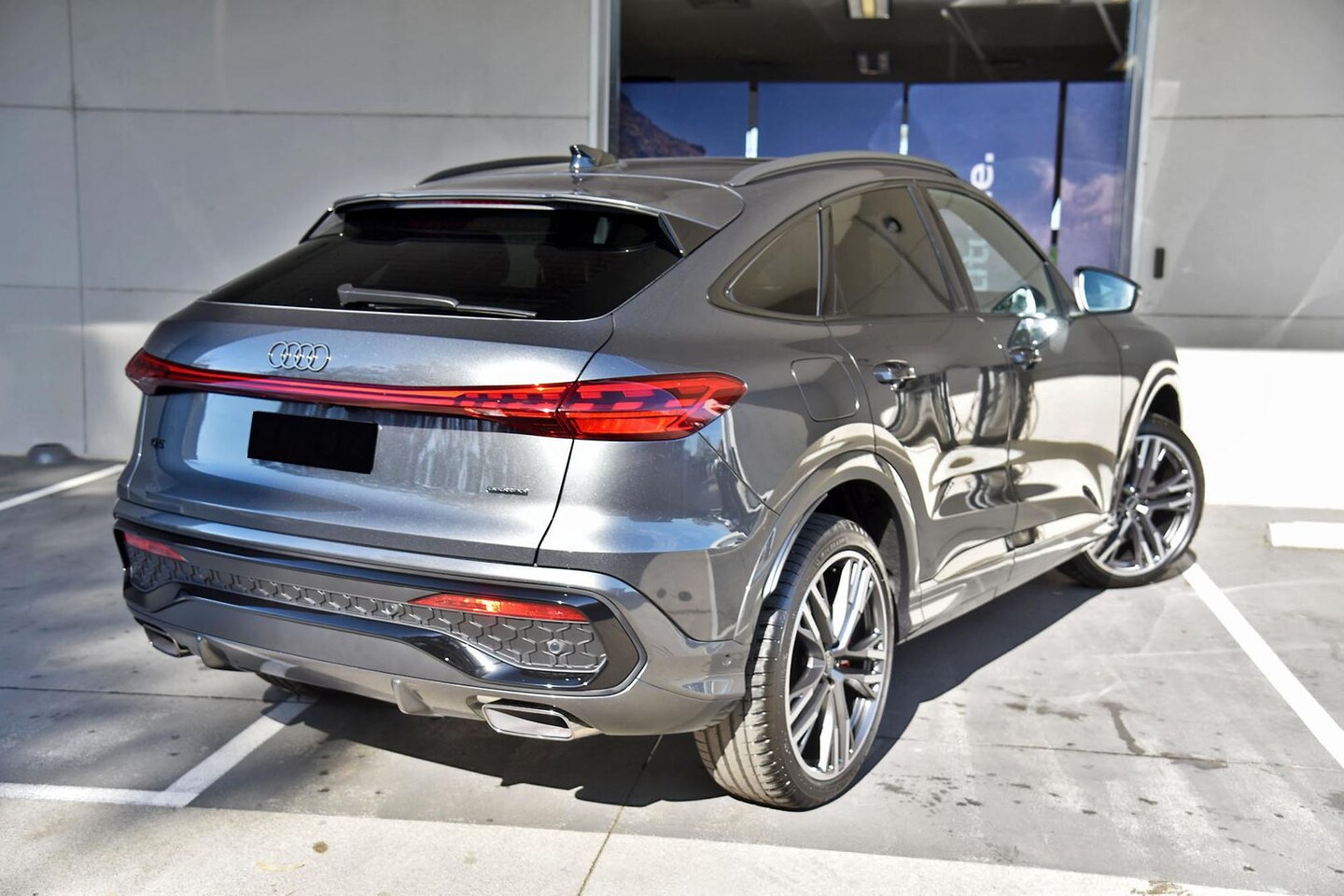 Image about Audi Q5 Sportback e-hybrid quattro S tronic