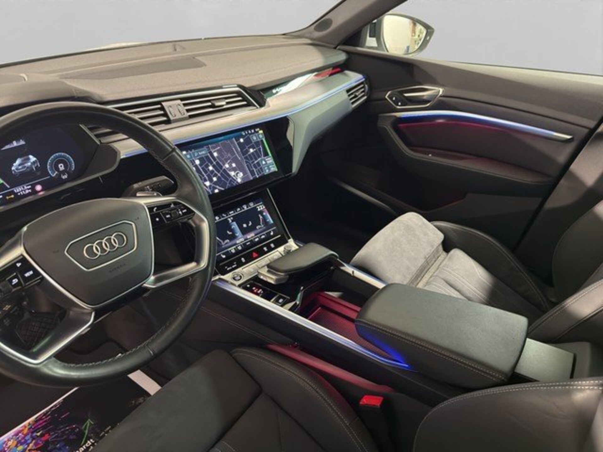 Audi Q8 Sportback e-tron Advanced