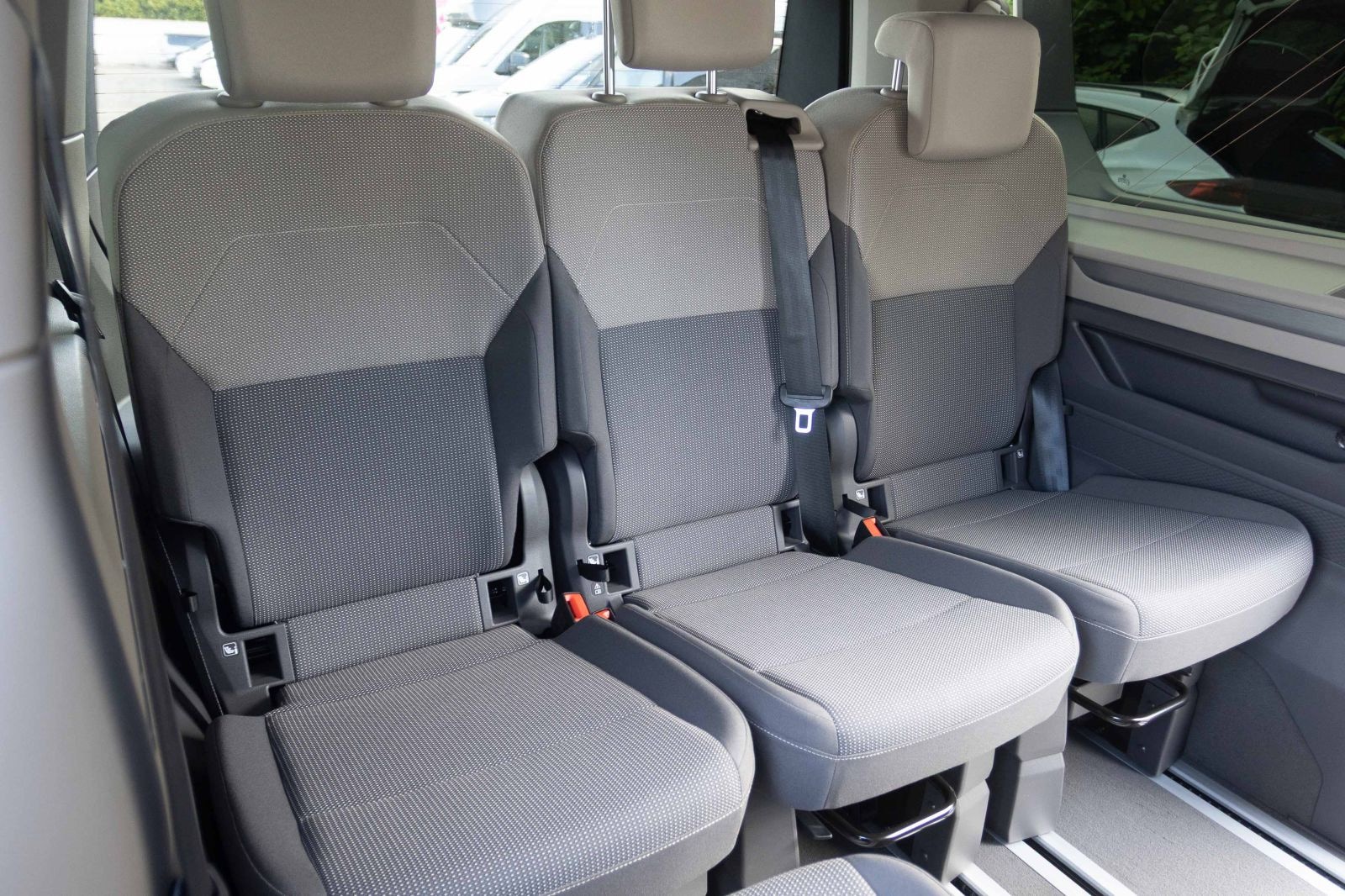 Volkswagen Multivan Langversion – Bild 16