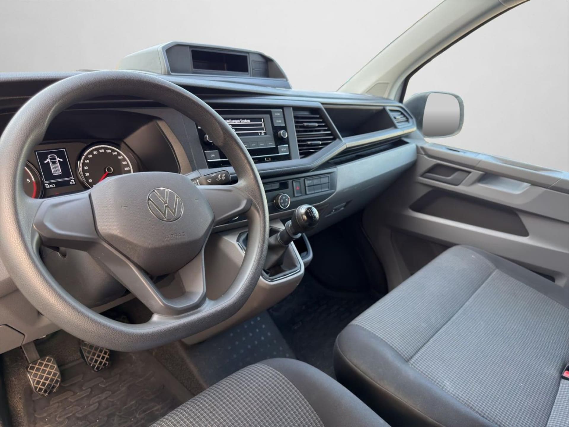 Volkswagen T6.1 Transporter Kasten langer Radstand