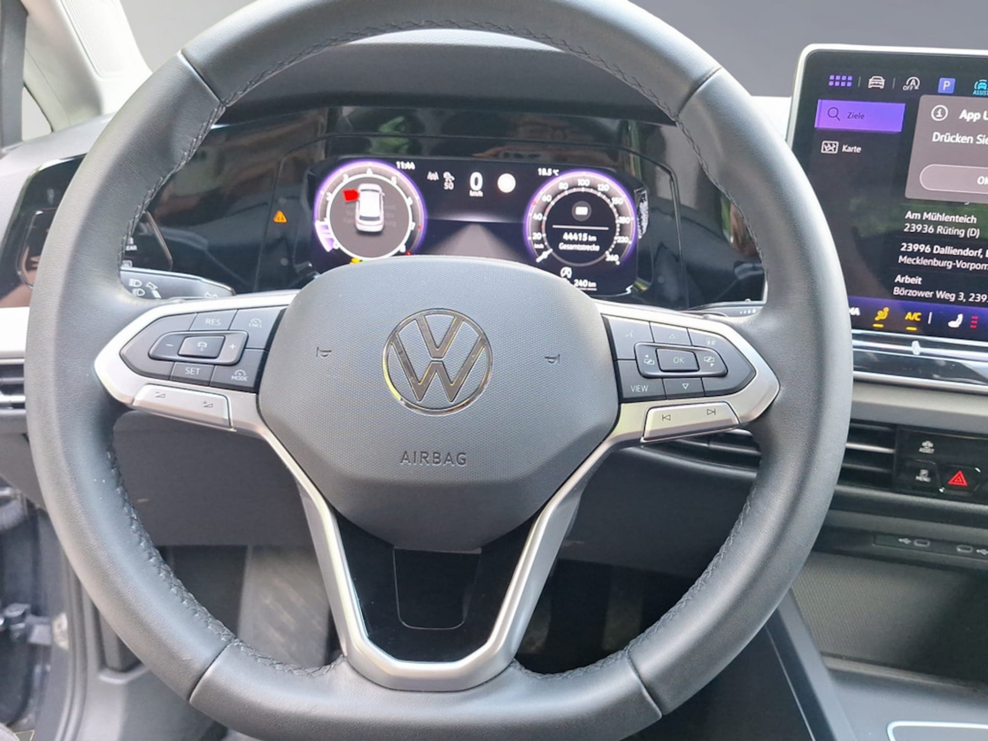 Volkswagen Golf Life