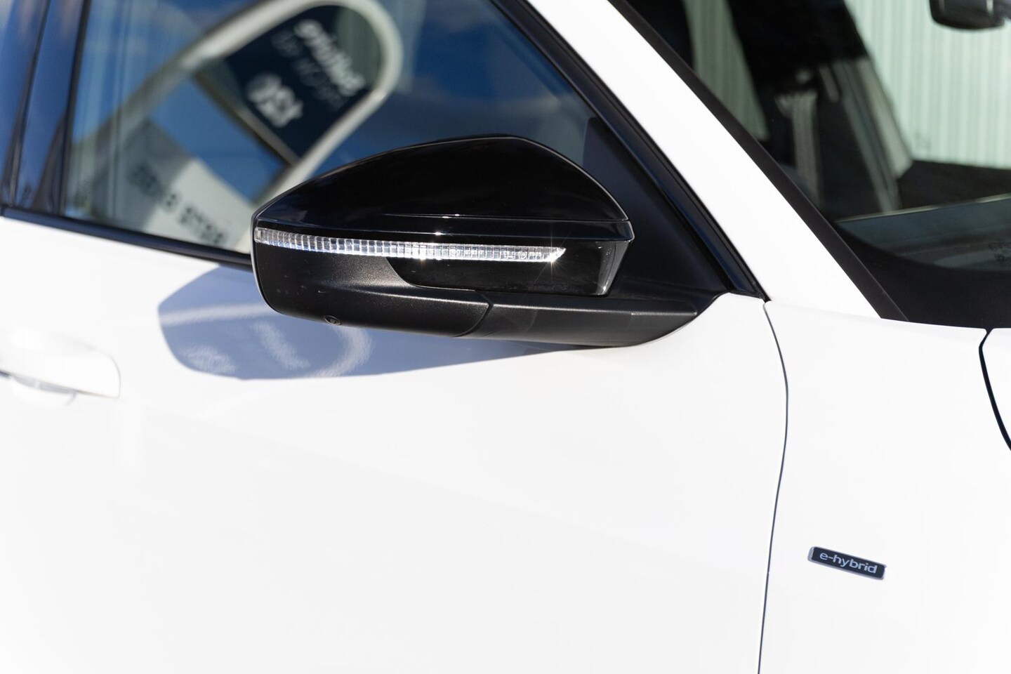 Image about Audi Q5 SUV e-hybrid quattro S tronic