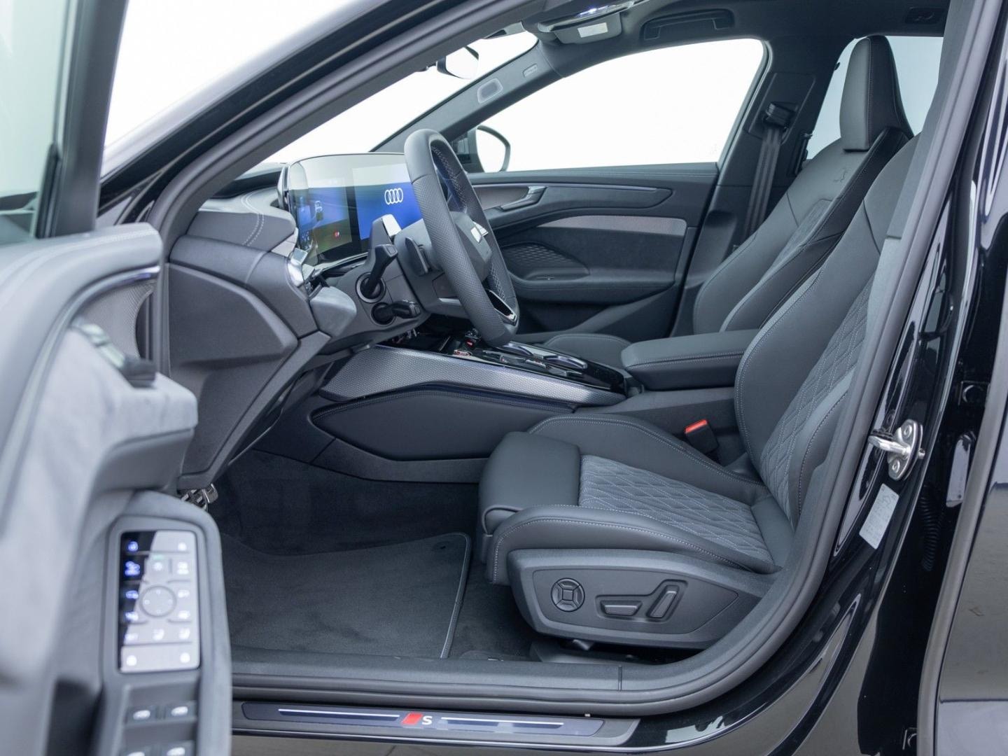 Bild über Audi A6 Avant e-hybrid e-hybrid quattro 270 kW S tronic - für weitere Informationen kontaktieren Sie den Audi Partner