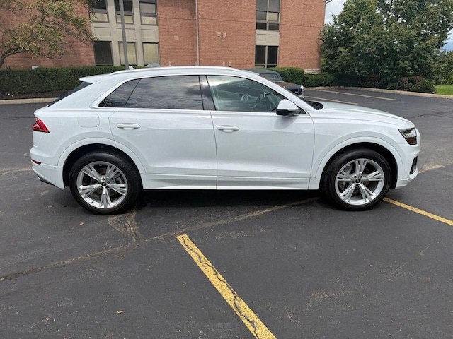 2023 Audi Q8
