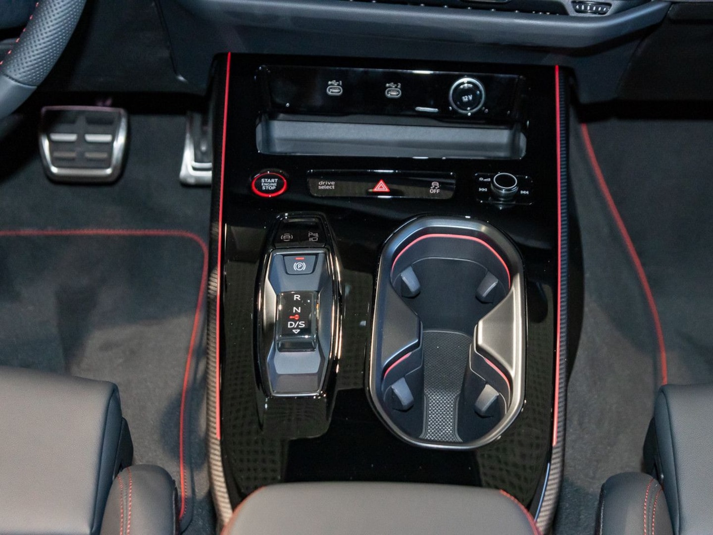 Bild über Audi A6 Avant TFSI quattro 270 kW S tronic - für weitere Informationen kontaktieren Sie den Audi Partner