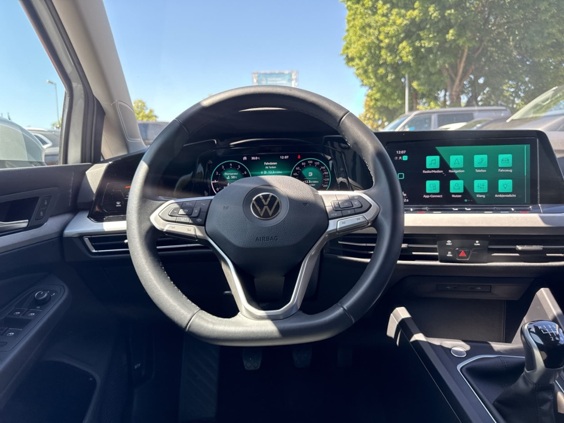 Volkswagen Golf Variant Life