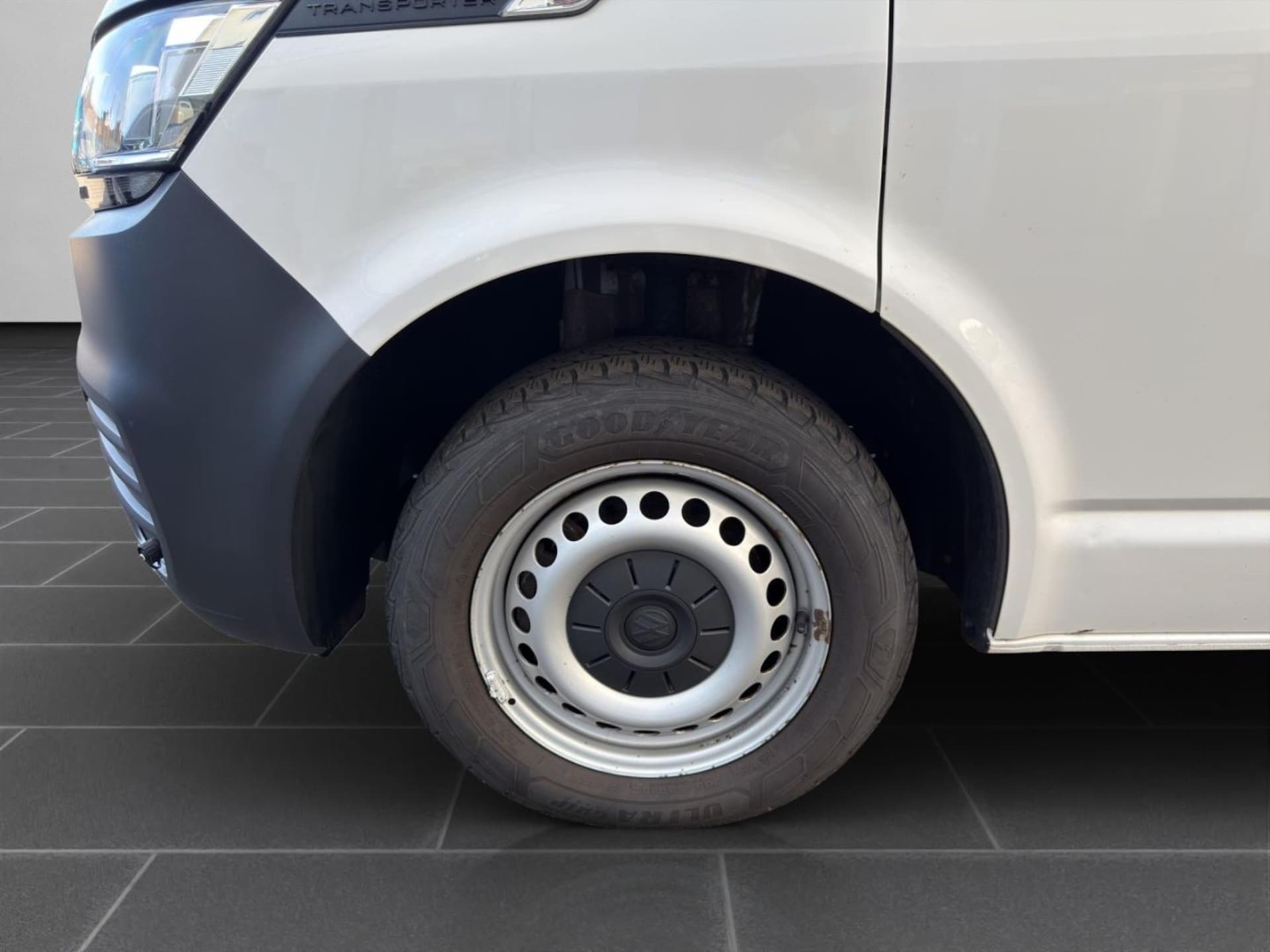 Volkswagen T6.1 Transporter Kasten langer Radstand