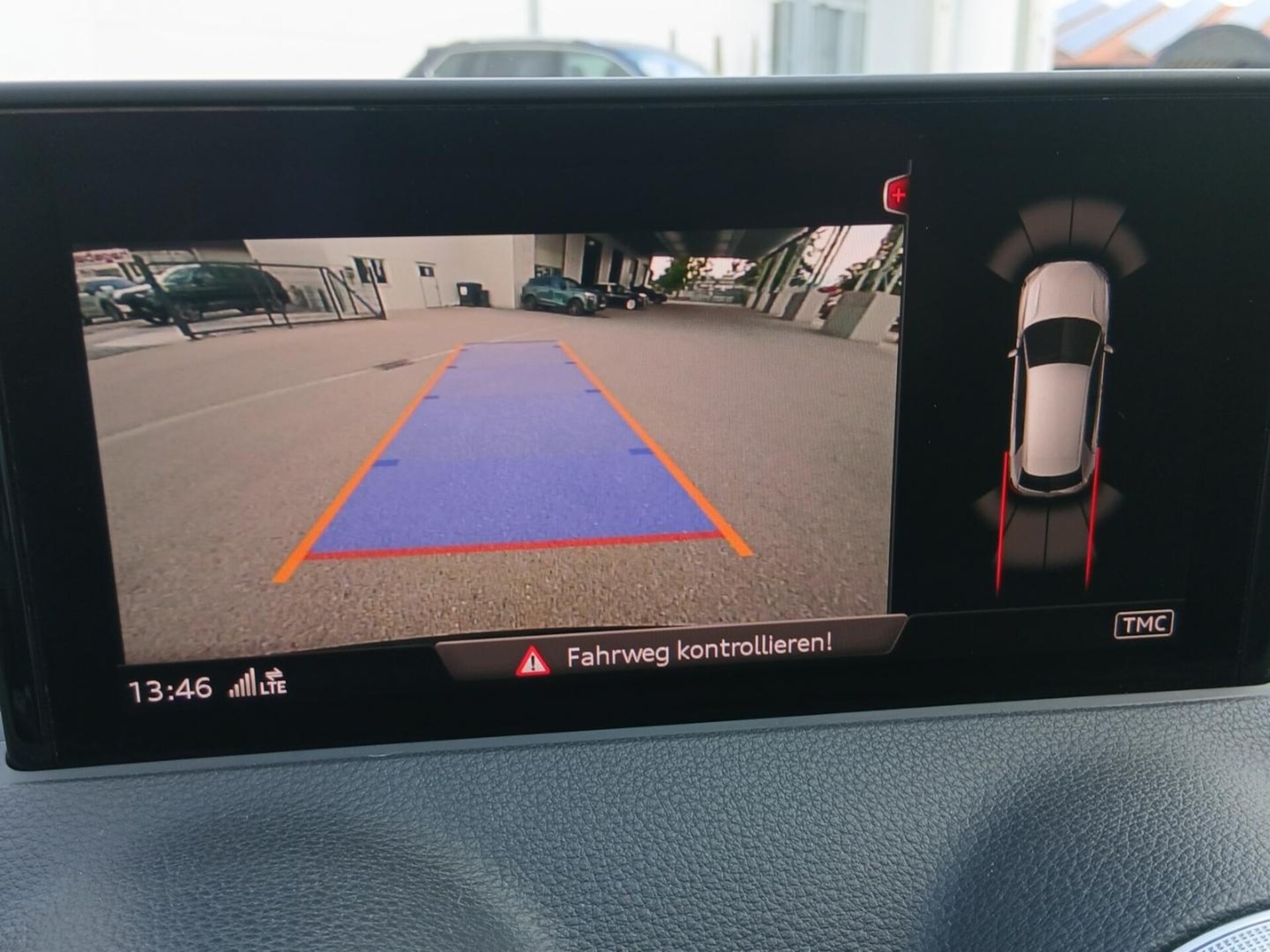 Audi SQ2