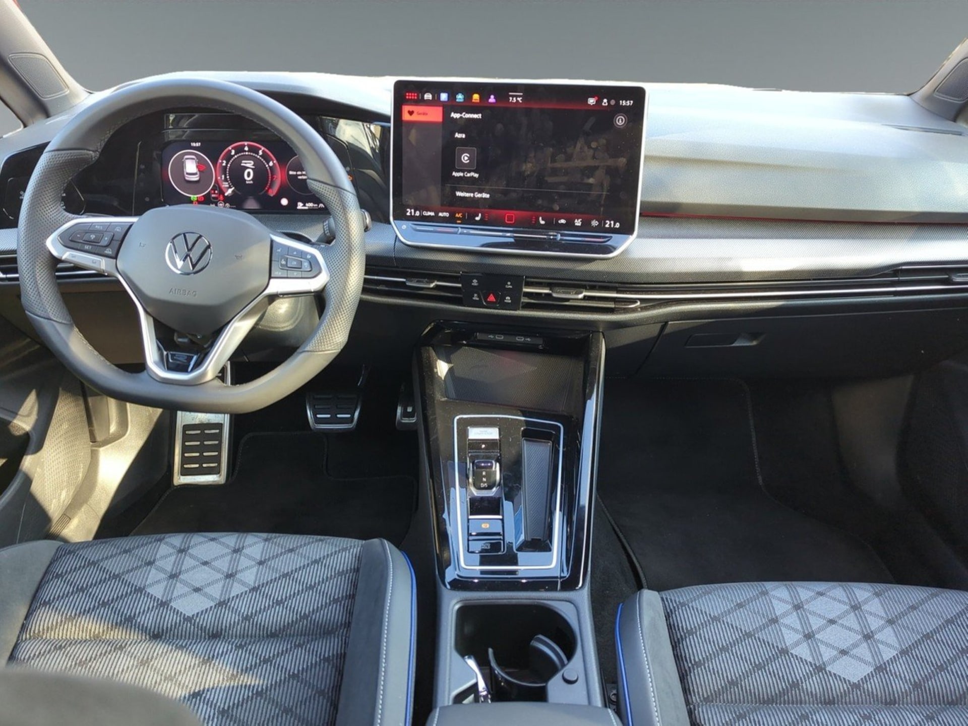 Volkswagen Golf R-Line