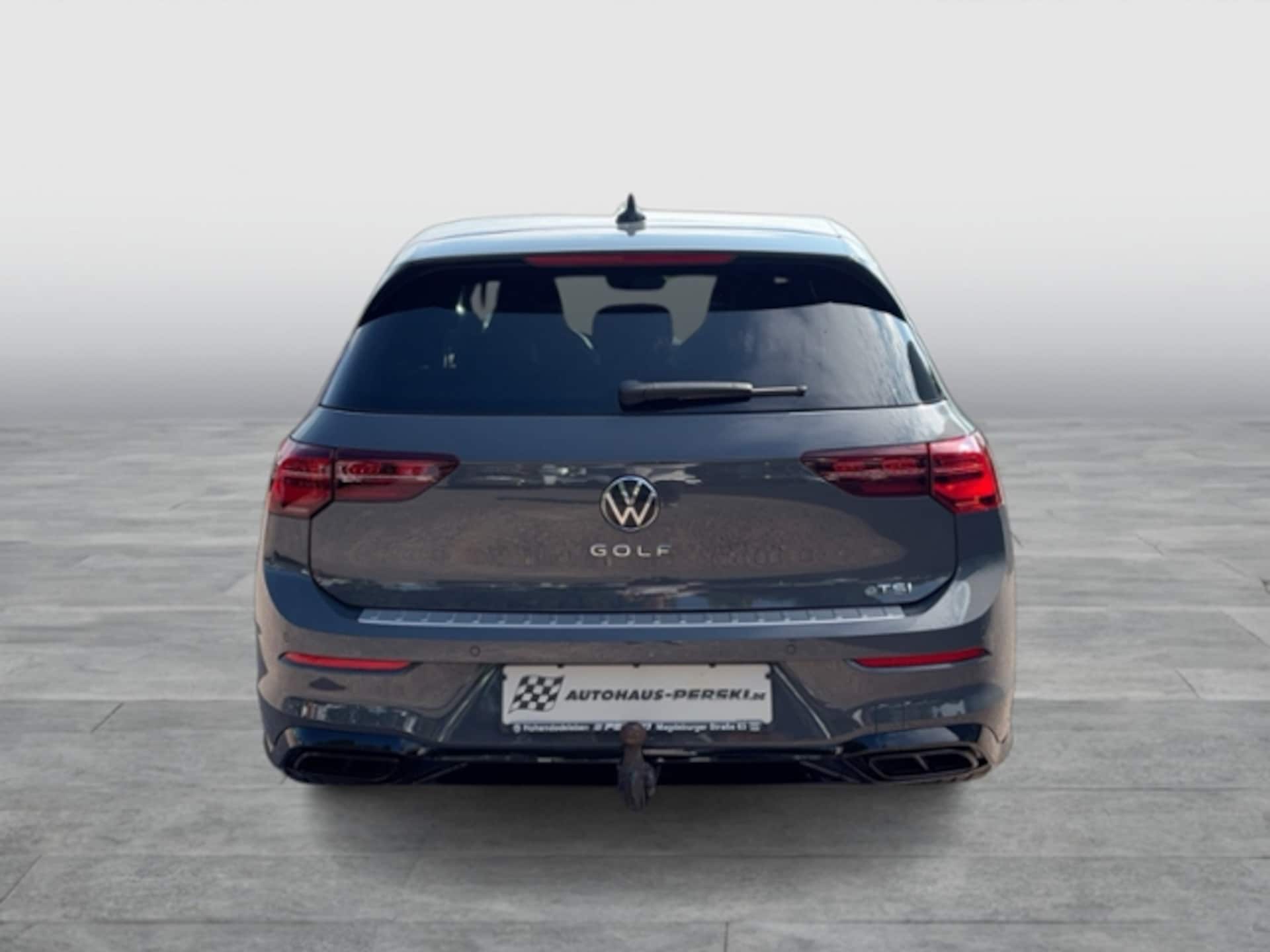 Volkswagen Golf R-Line