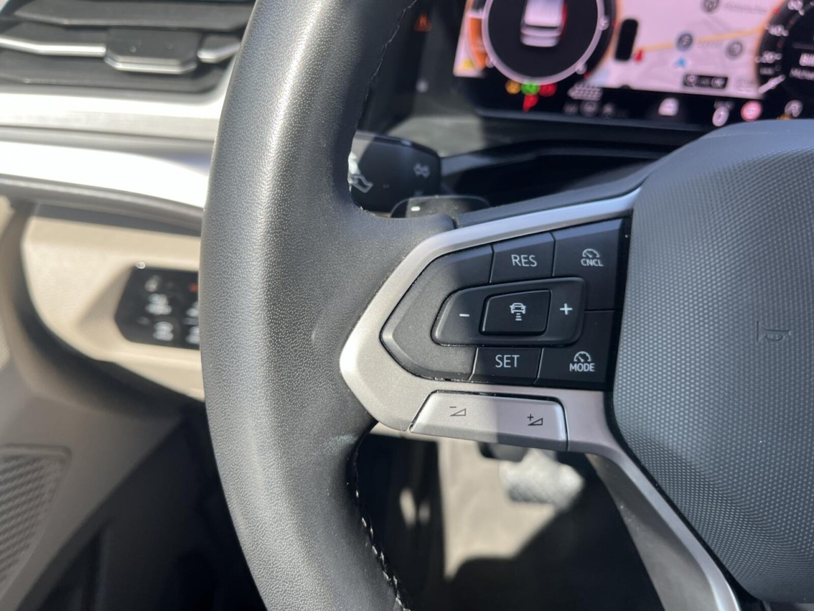 Volkswagen Multivan Langversion – Bild 15