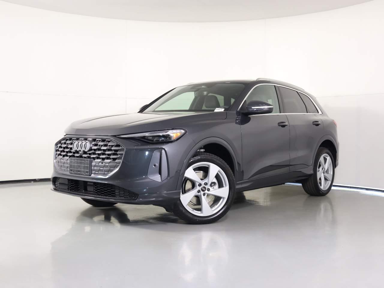 2026 Audi Q5 Premium Plus quattro's photo