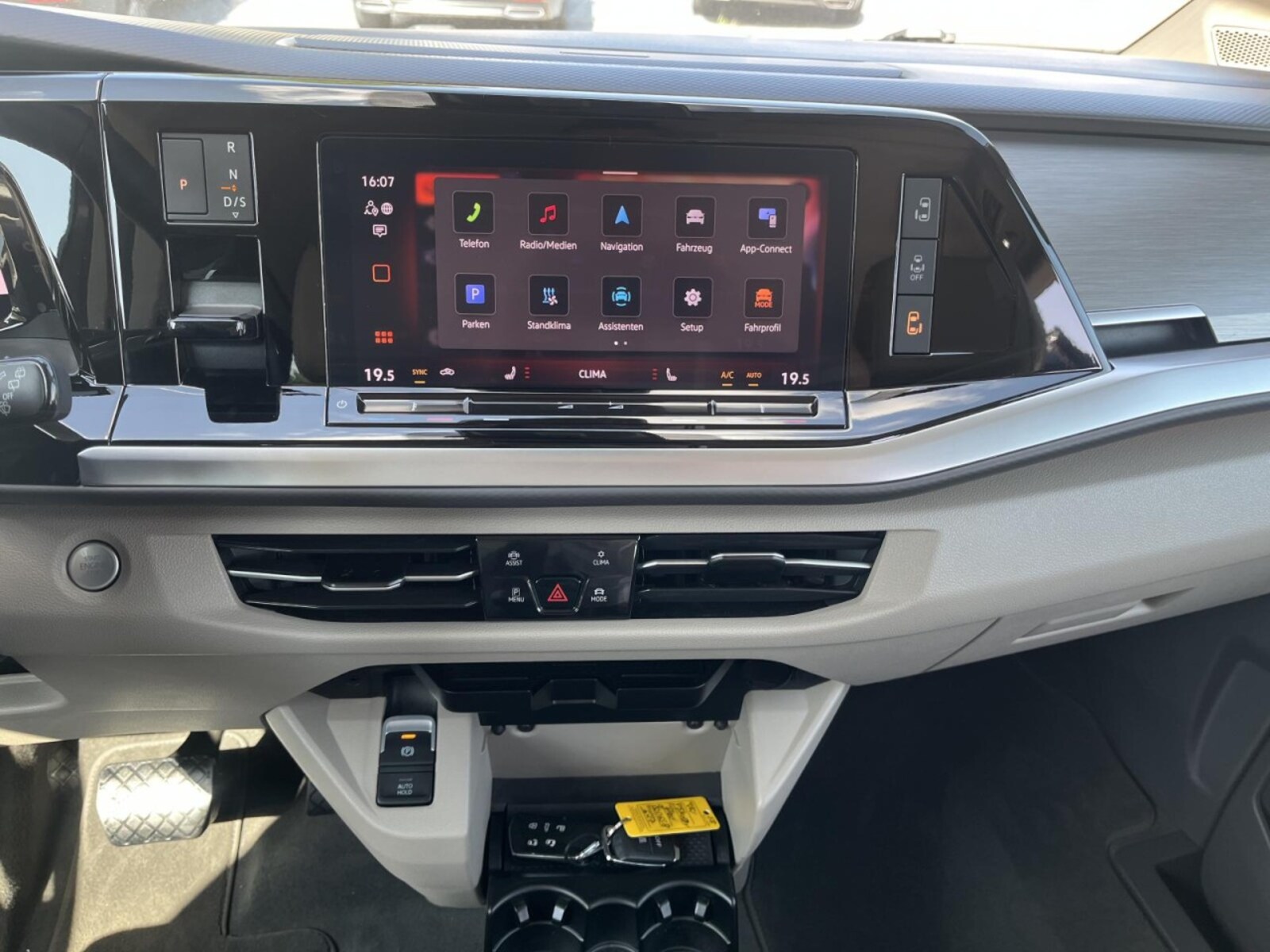 Volkswagen Multivan Langversion – Bild 17