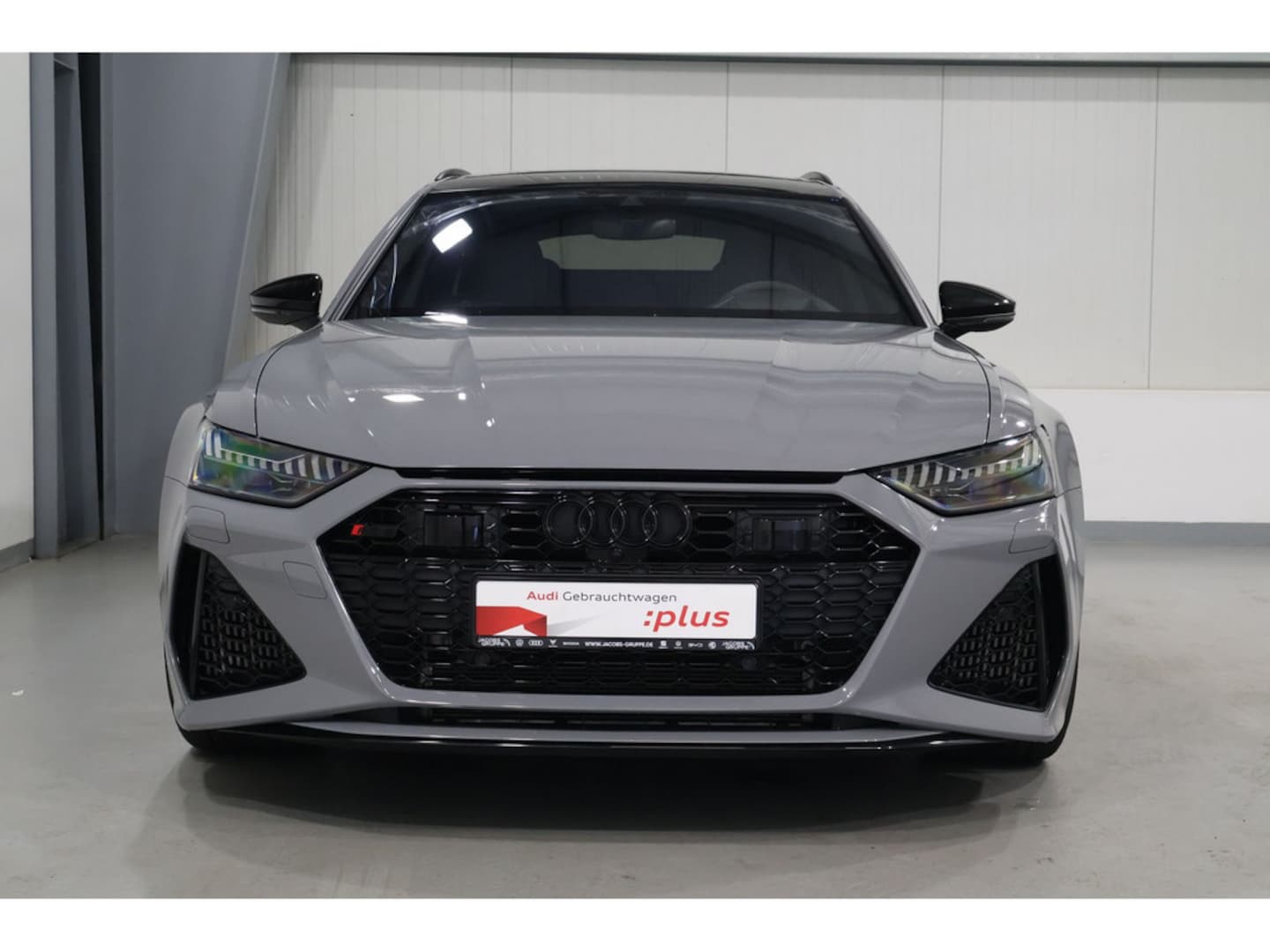 Bild über Audi RS 6 Avant TFSI quattro tiptronic - für weitere Informationen kontaktieren Sie den Audi Partner